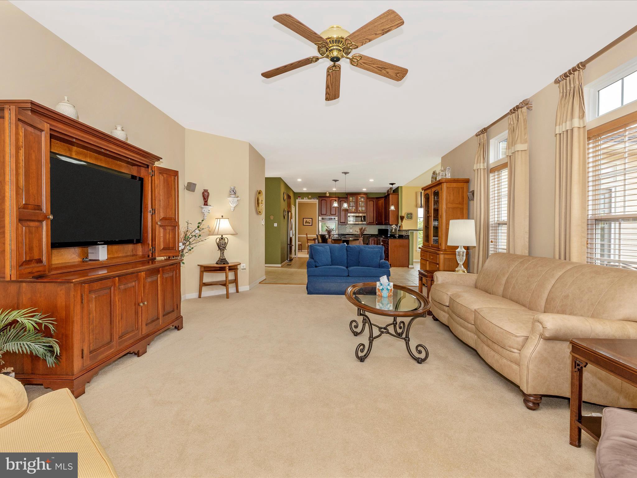 NORTH POINTE - Residential