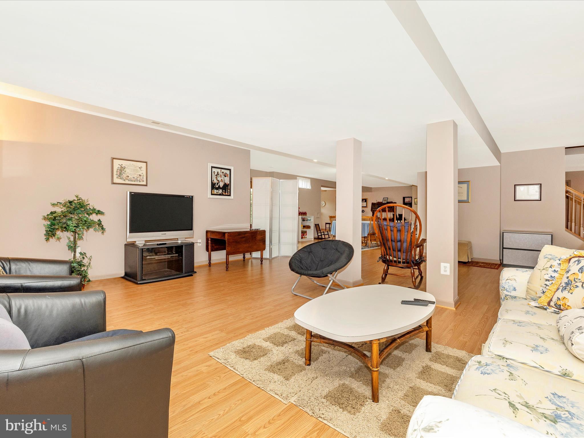 NORTH POINTE - Residential