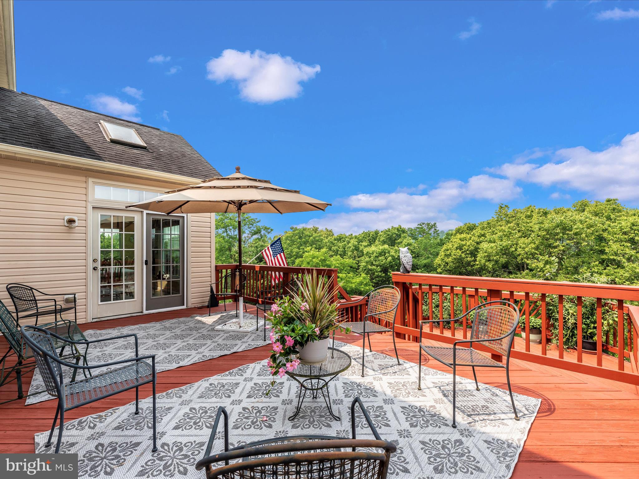 NORTH POINTE - Residential