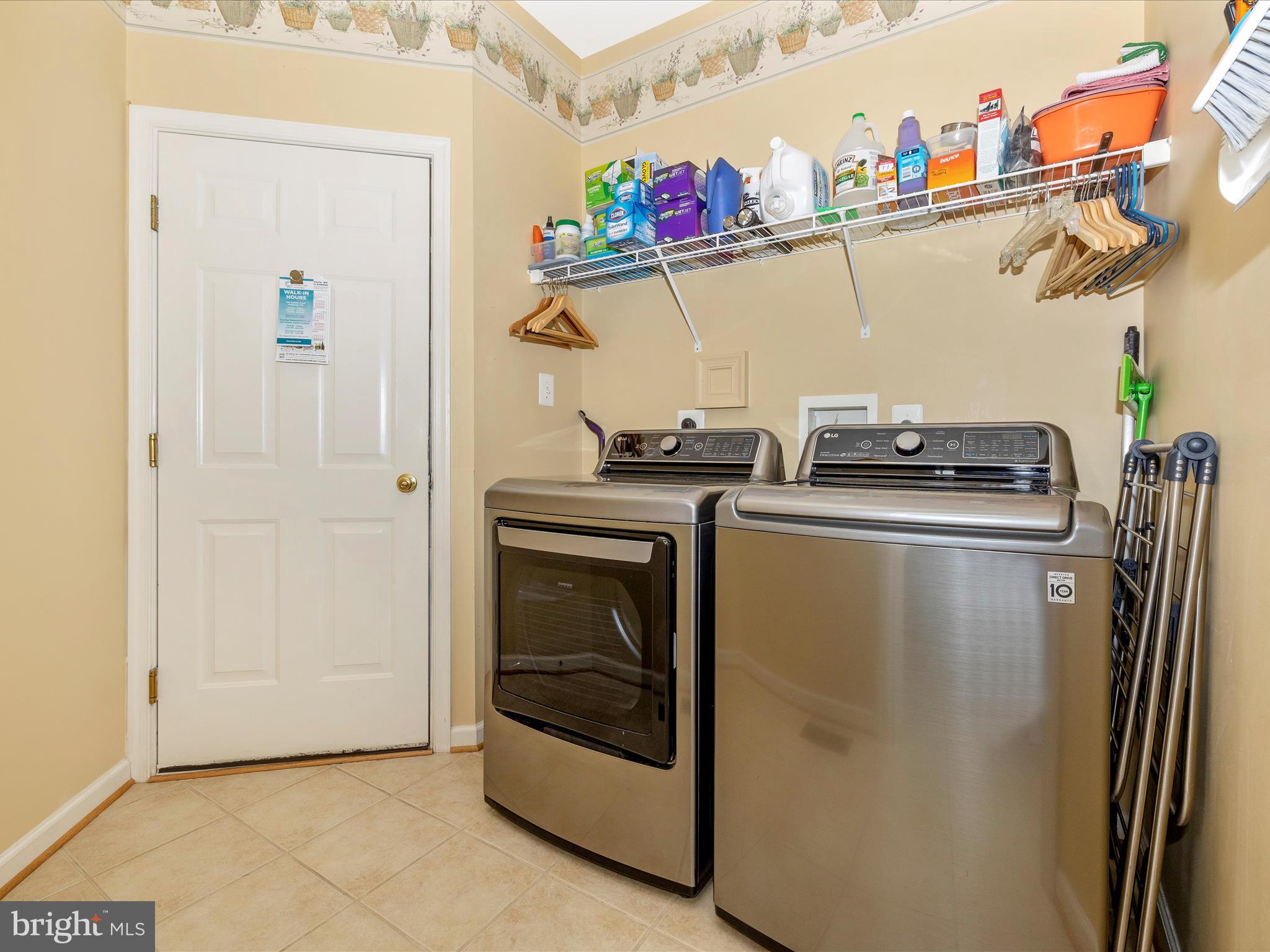 NORTH POINTE - Residential