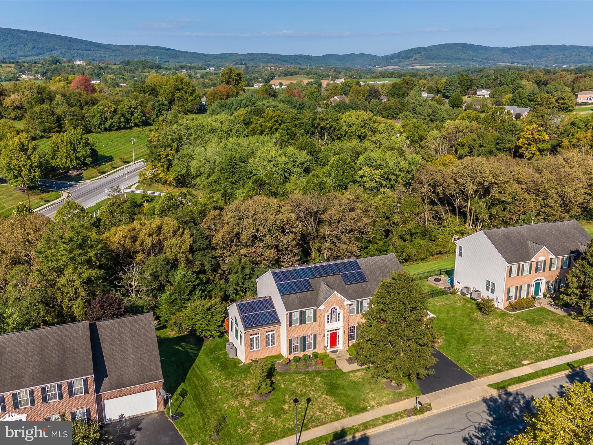 NORTH POINTE - Residential