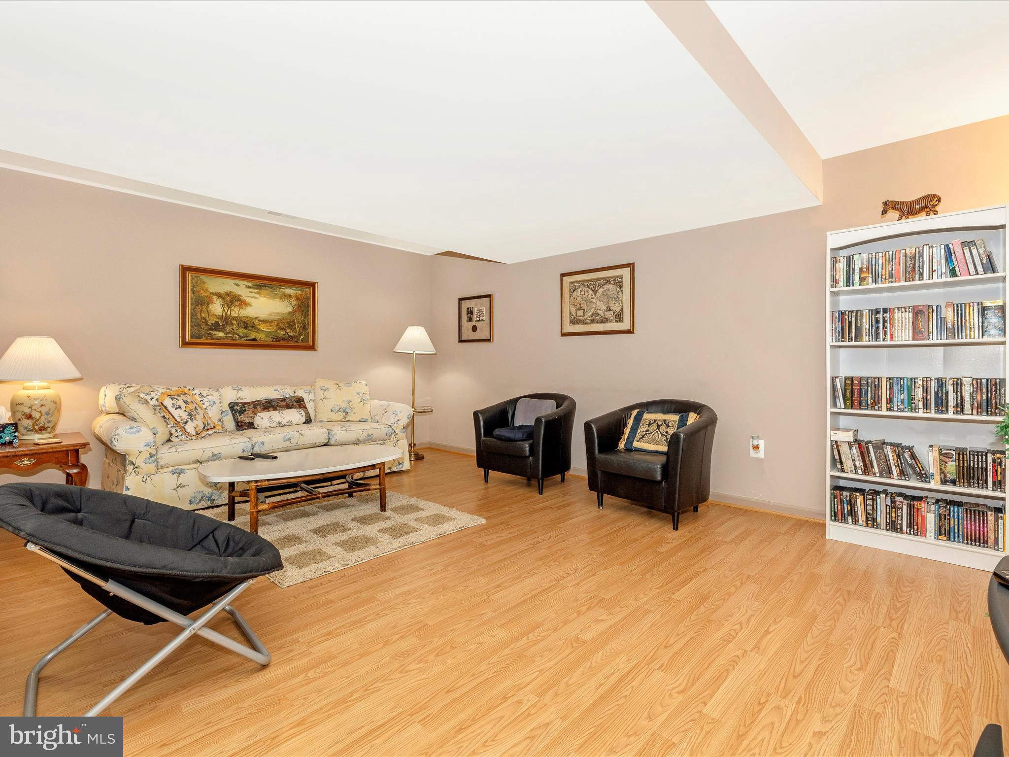 NORTH POINTE - Residential