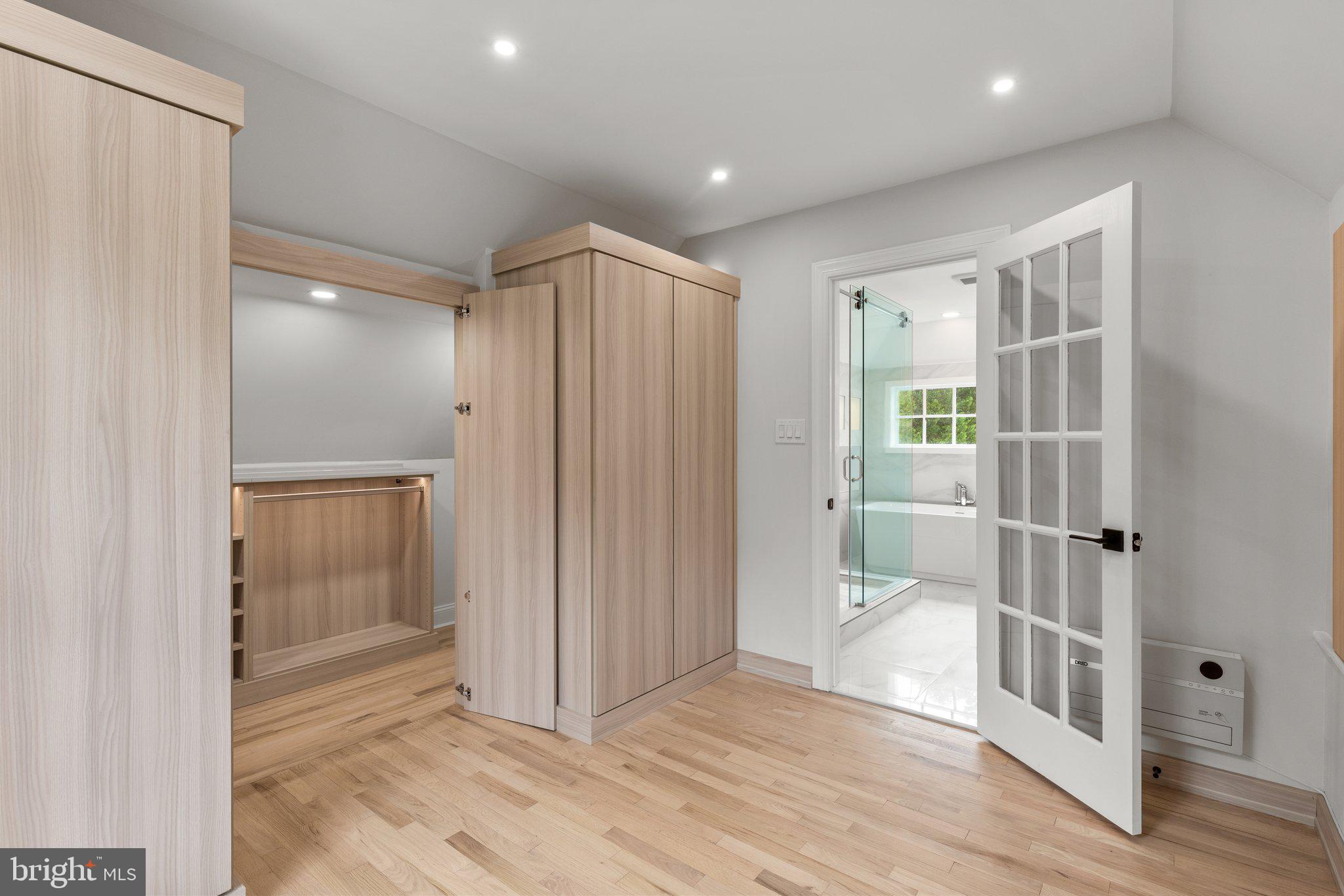 ROCKY BROOK PARK - Residential