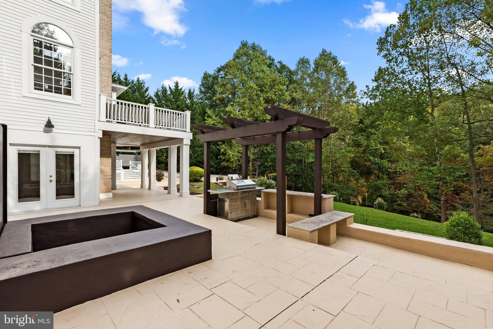 ROCKY BROOK PARK - Residential