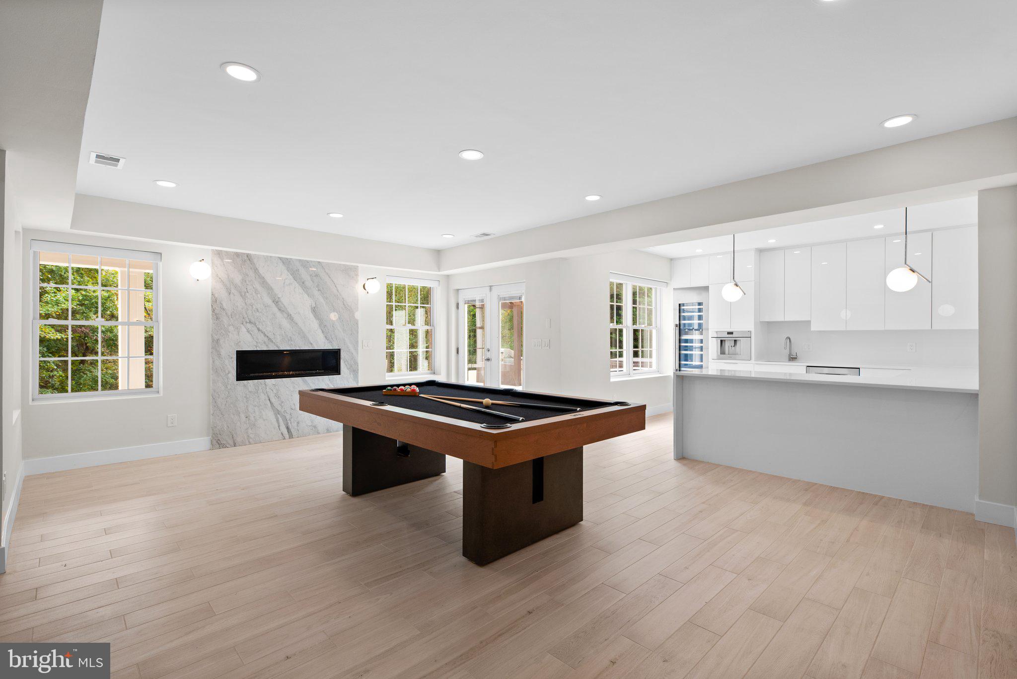 ROCKY BROOK PARK - Residential