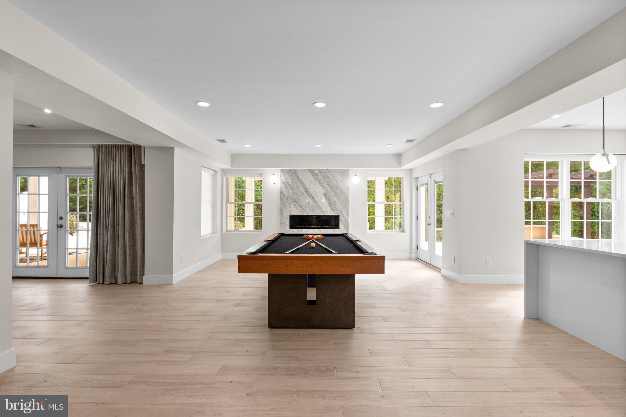 ROCKY BROOK PARK - Residential