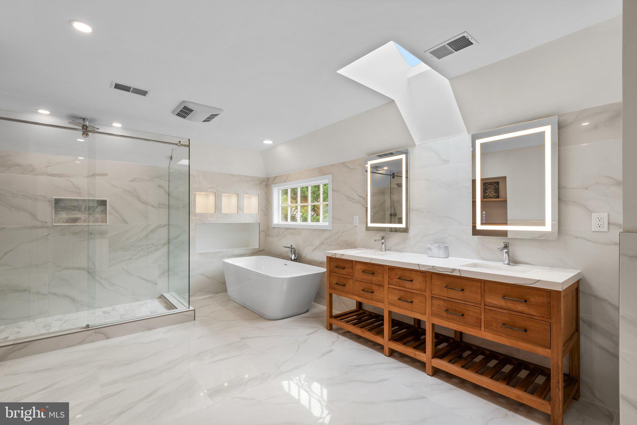 ROCKY BROOK PARK - Residential