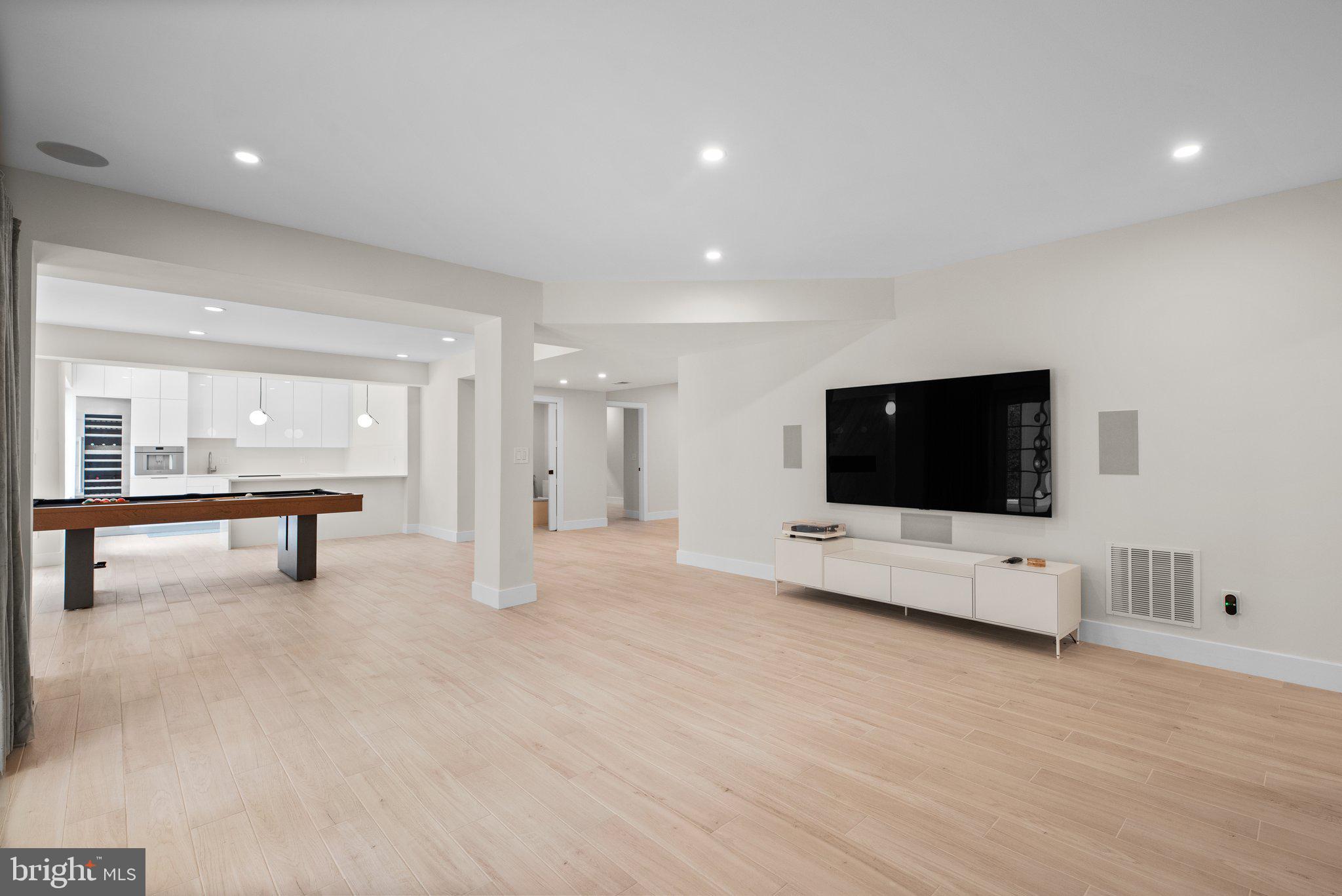 ROCKY BROOK PARK - Residential