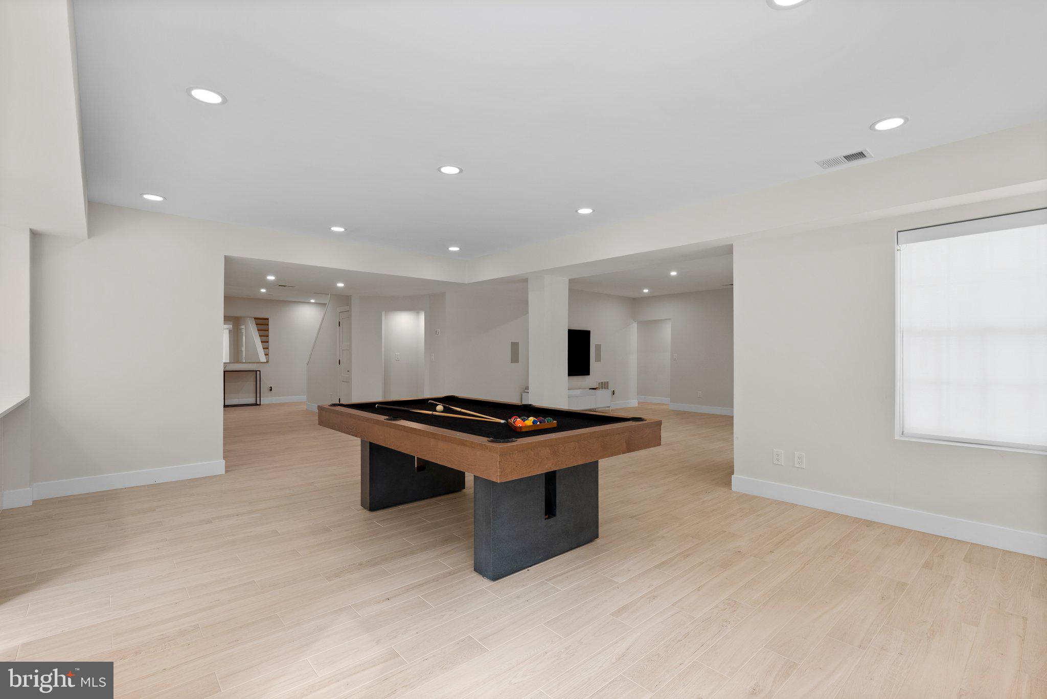 ROCKY BROOK PARK - Residential