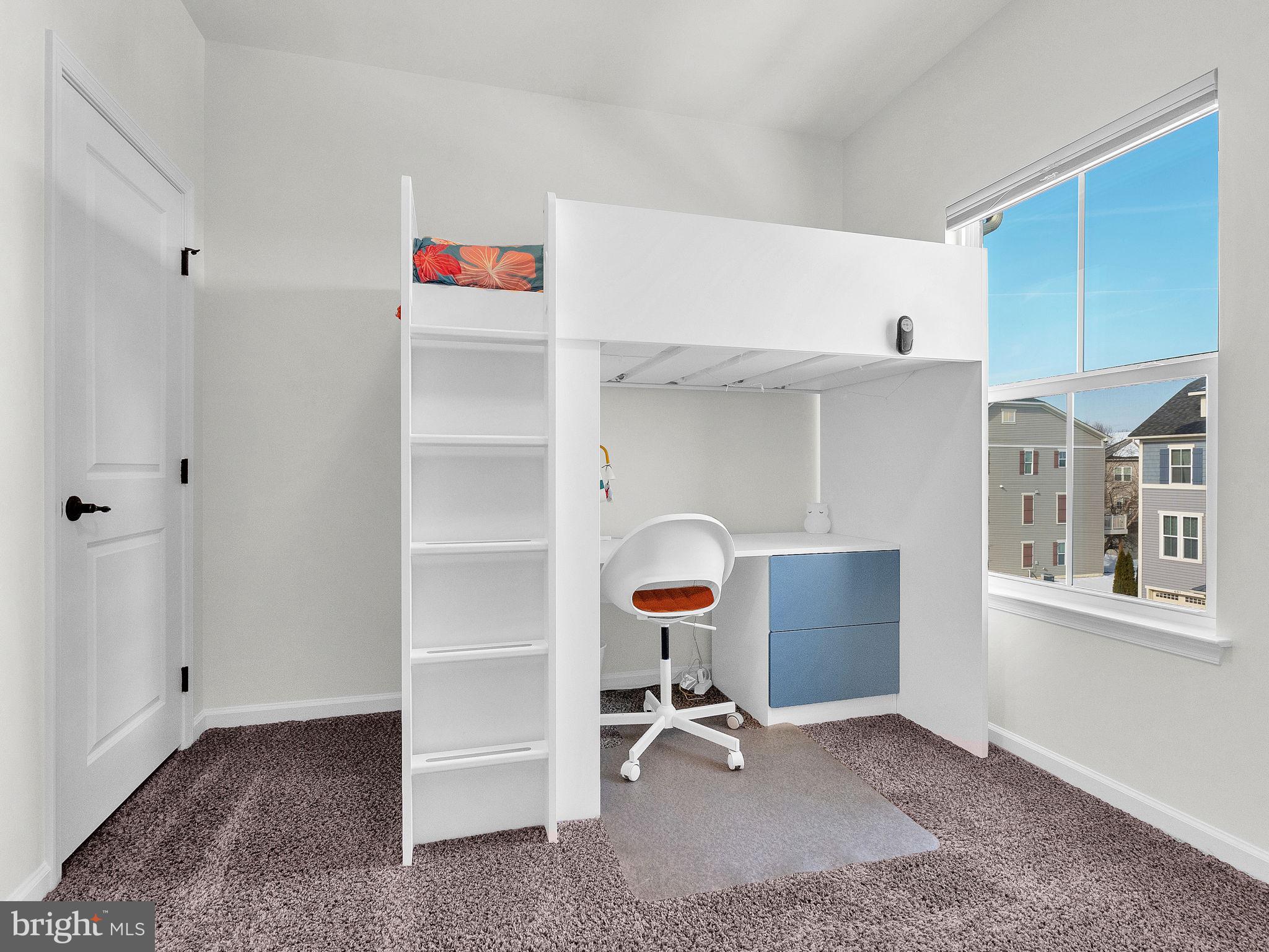 CREEKSIDE VILLAGE AT TANYARD SPRINGS - Residential