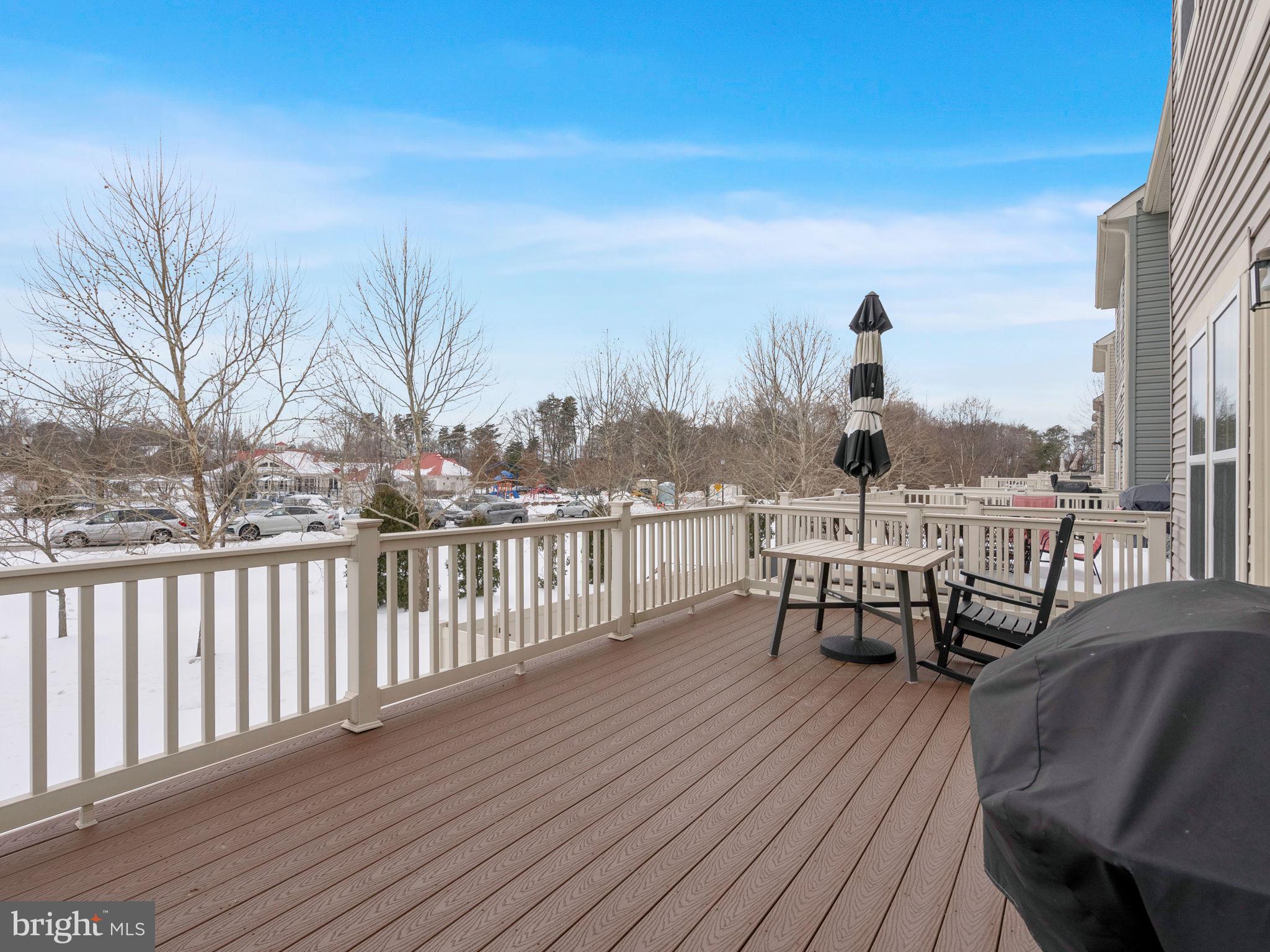 CREEKSIDE VILLAGE AT TANYARD SPRINGS - Residential