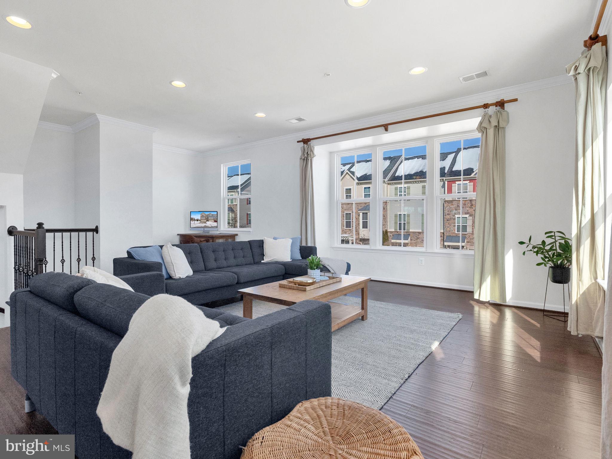 604 FOX RIVER HILLS WAY