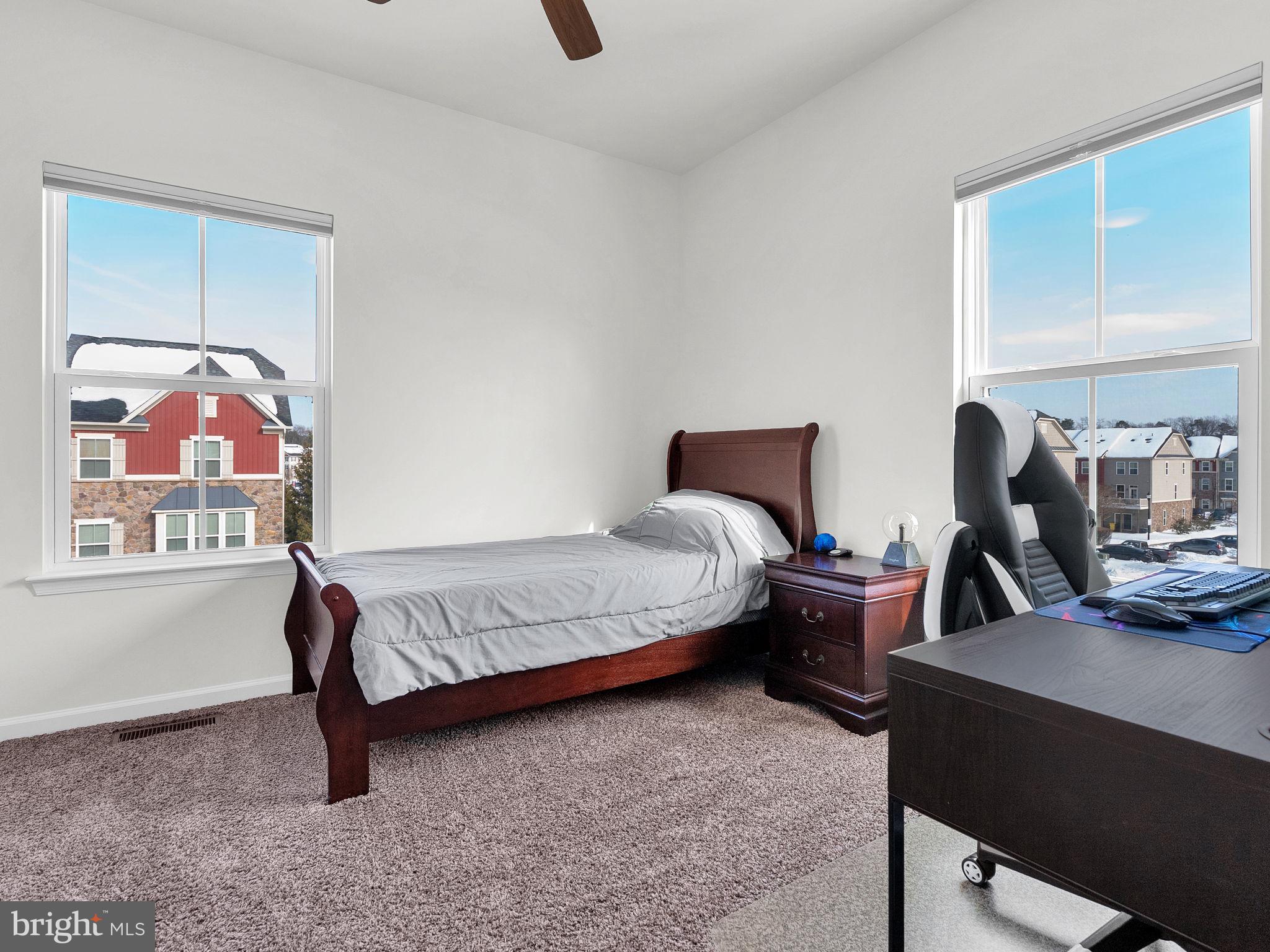 CREEKSIDE VILLAGE AT TANYARD SPRINGS - Residential