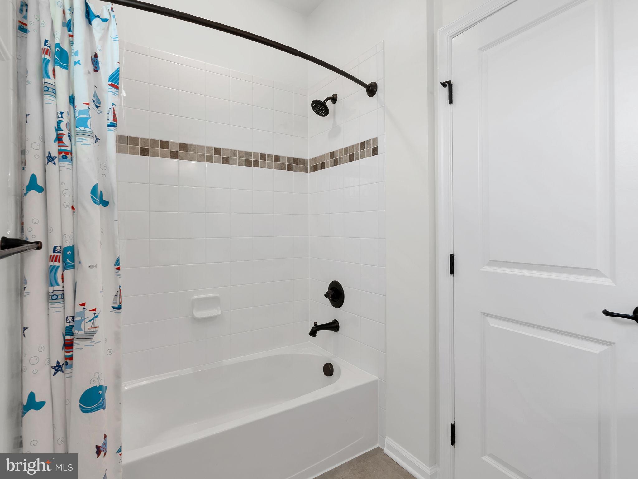 CREEKSIDE VILLAGE AT TANYARD SPRINGS - Residential