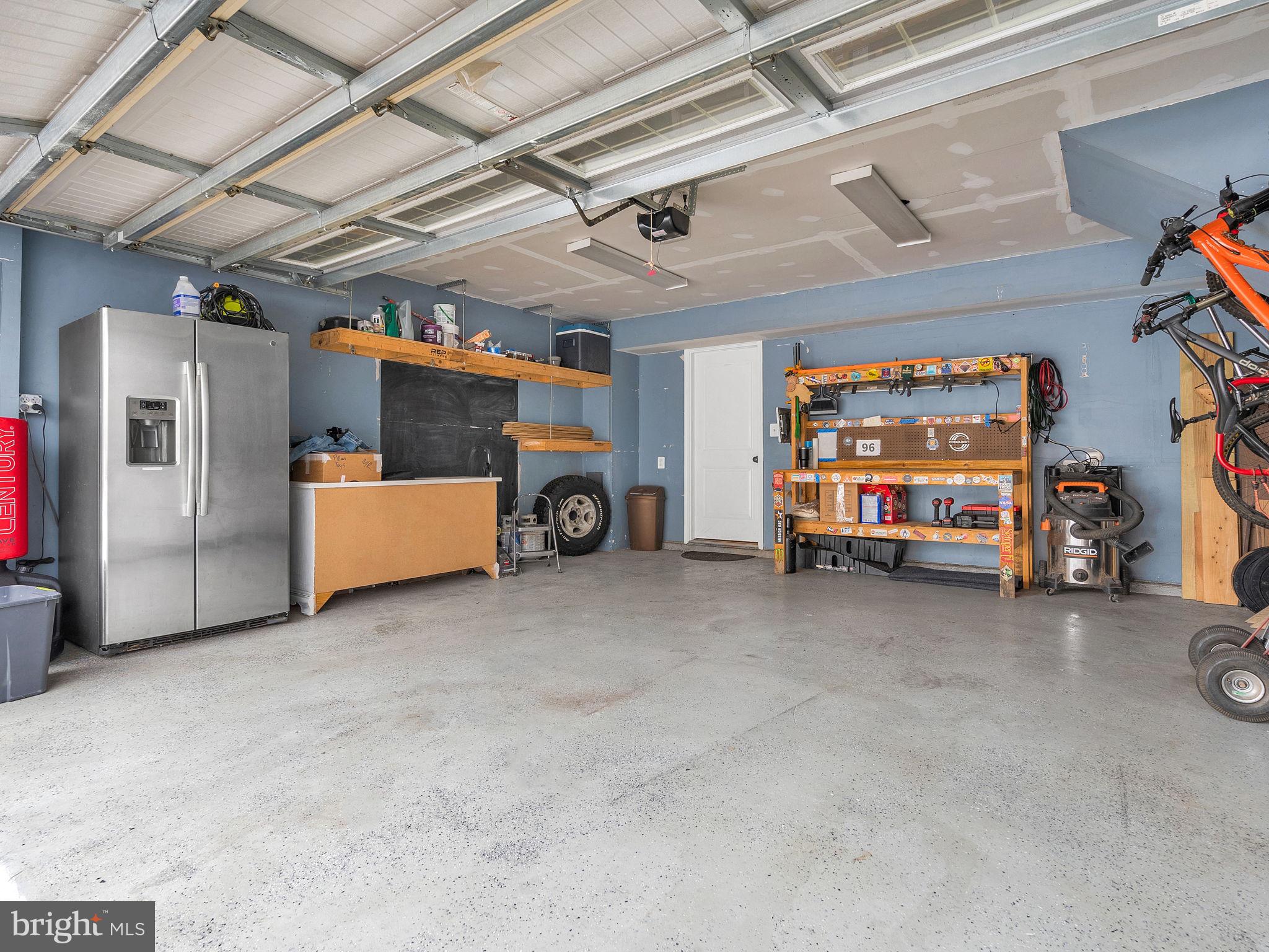 CREEKSIDE VILLAGE AT TANYARD SPRINGS - Residential