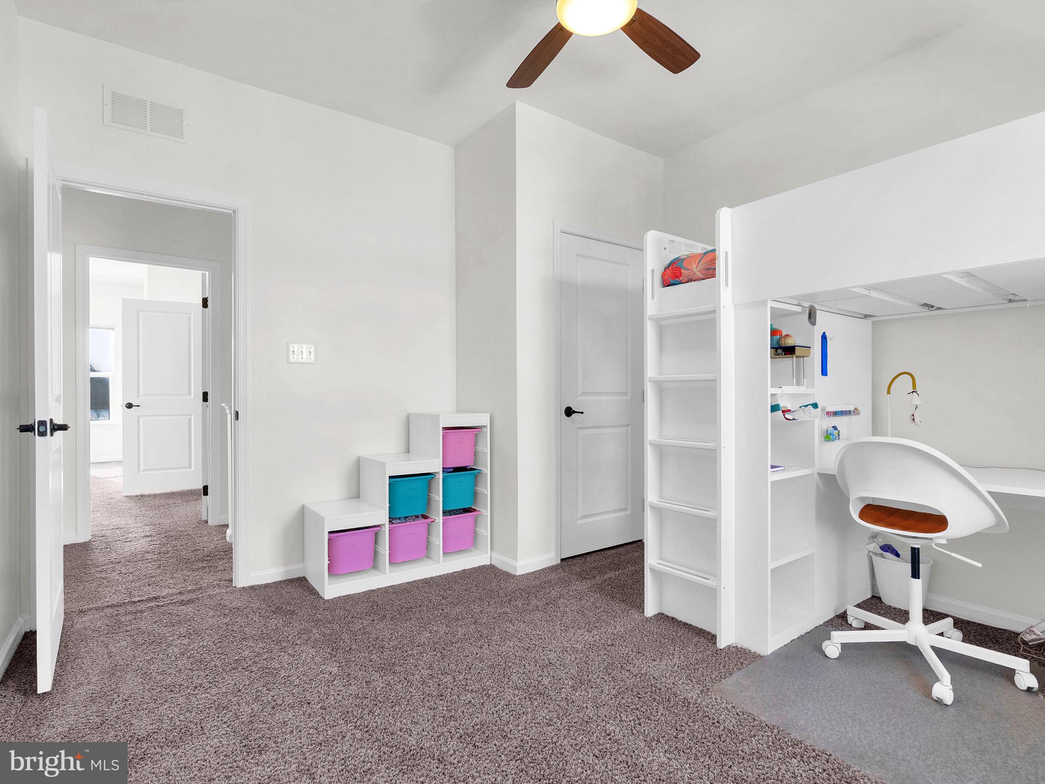 CREEKSIDE VILLAGE AT TANYARD SPRINGS - Residential