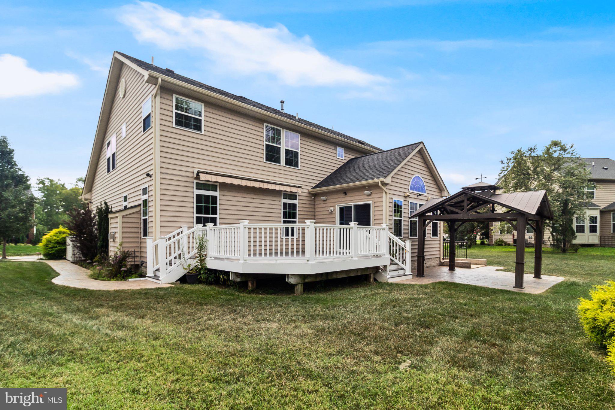 10660 LONG LEAF LANE