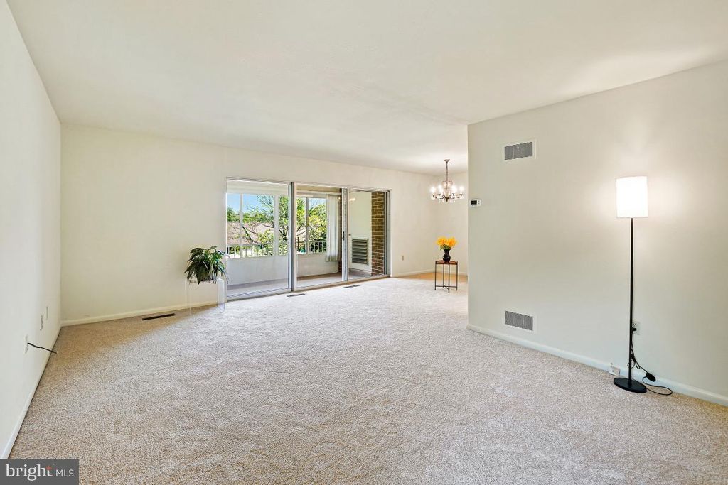 Photo of 3320 Gleneagles Drive #68-2A, SILVER SPRING, MD 20906 (MLS # MDMC2224852)