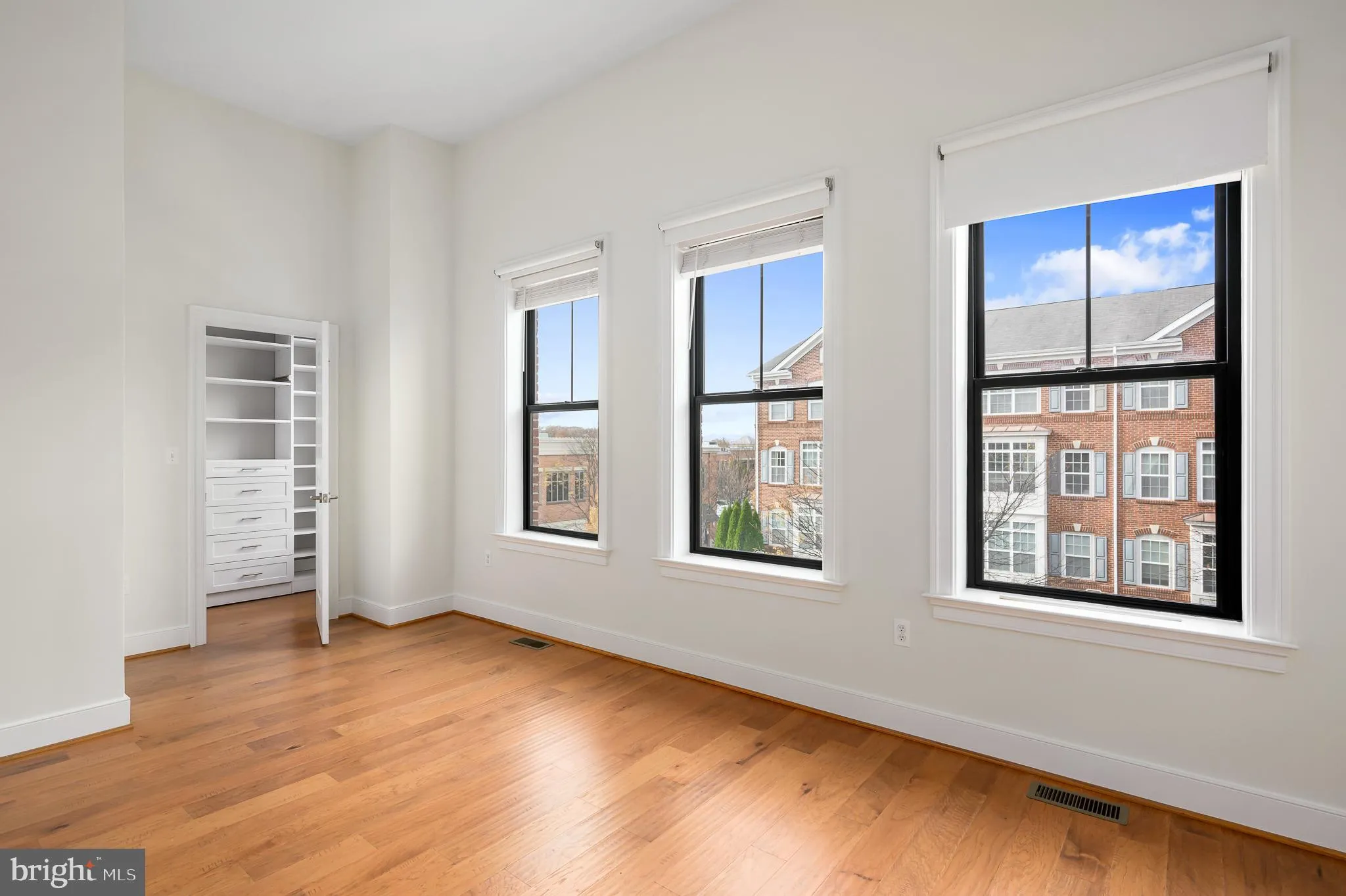 Leesburg, Virginia 20176, United States, 3 Bedrooms Bedrooms, ,3 BathroomsBathrooms,Residential,Active,87965