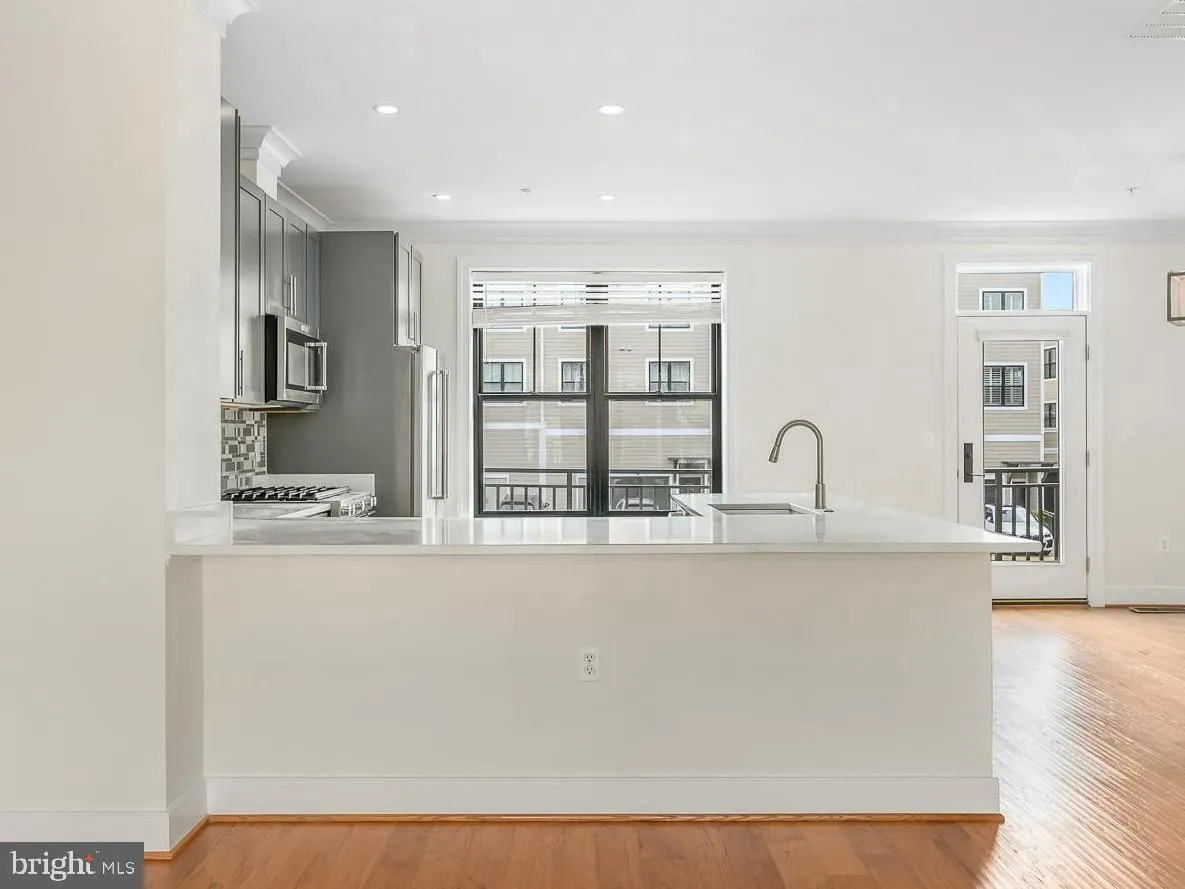 Leesburg, Virginia 20176, United States, 3 Bedrooms Bedrooms, ,3 BathroomsBathrooms,Residential,Active,87965