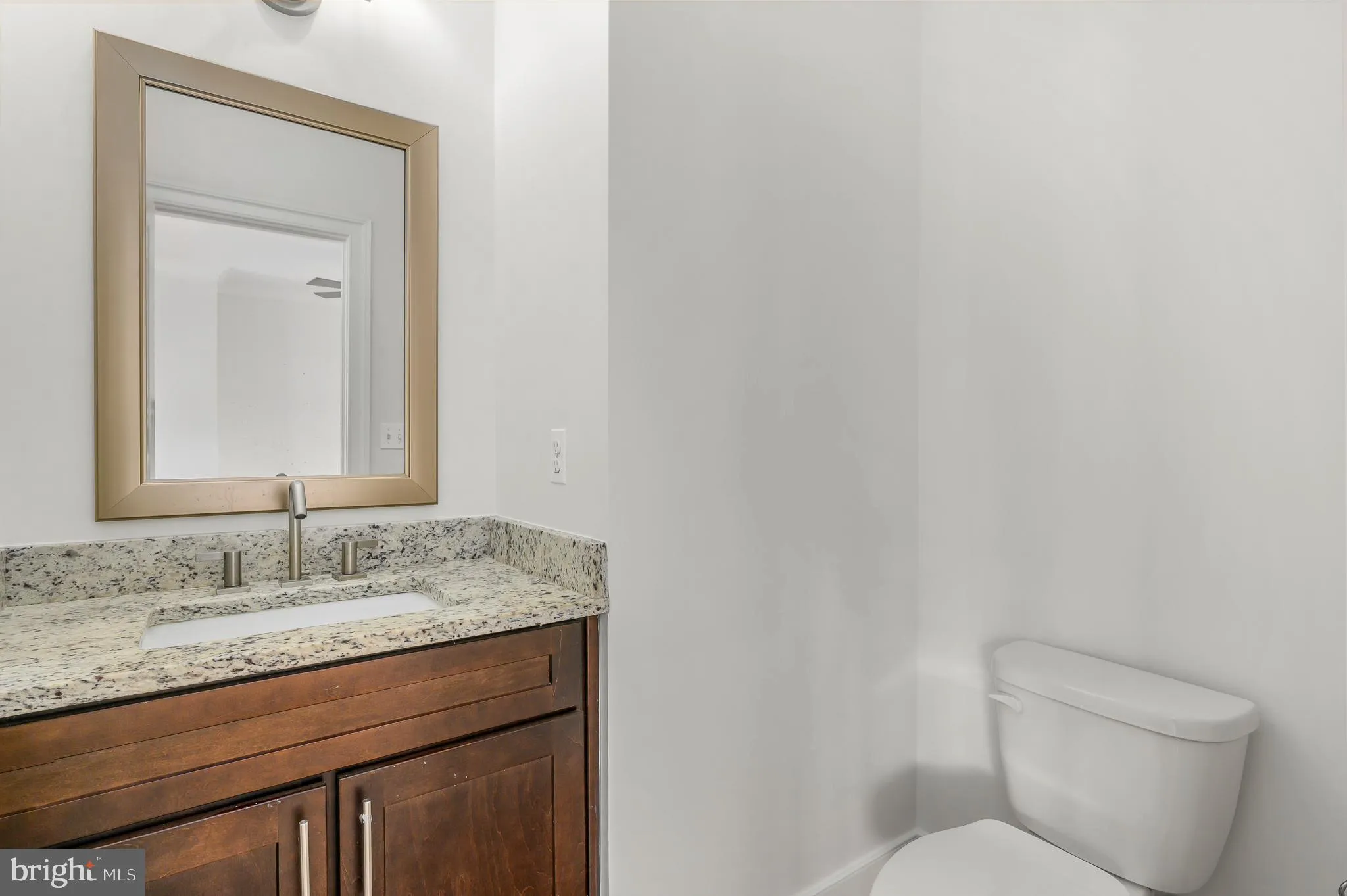 Leesburg, Virginia 20176, United States, 3 Bedrooms Bedrooms, ,3 BathroomsBathrooms,Residential,Active,87965