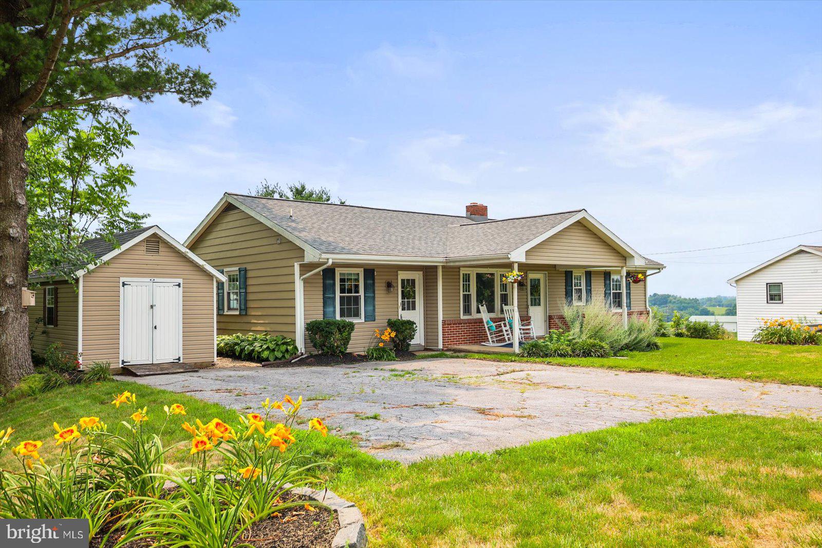 1562 RIDGE ROAD
