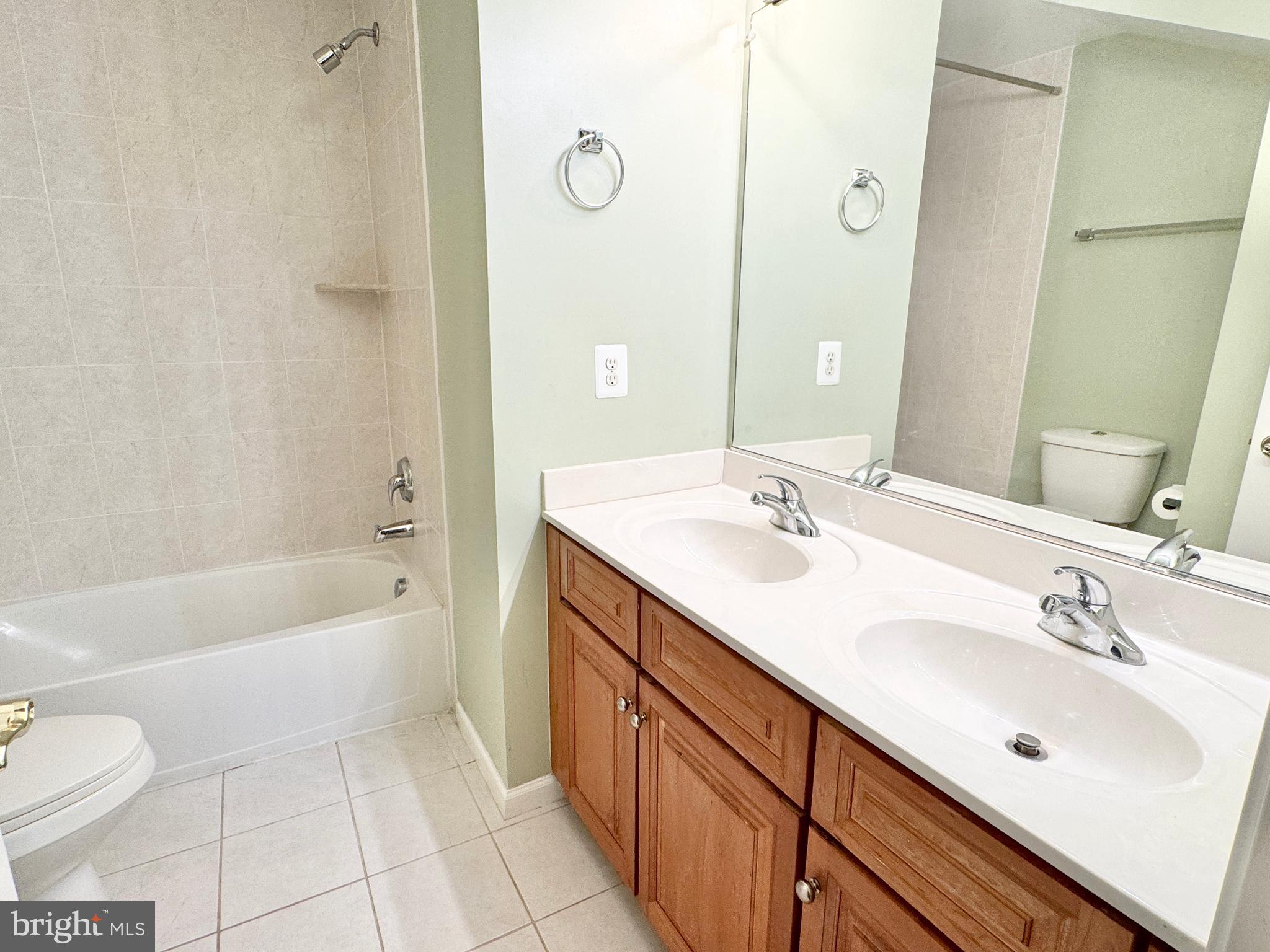 STONEWALL MANOR - Residential Lease