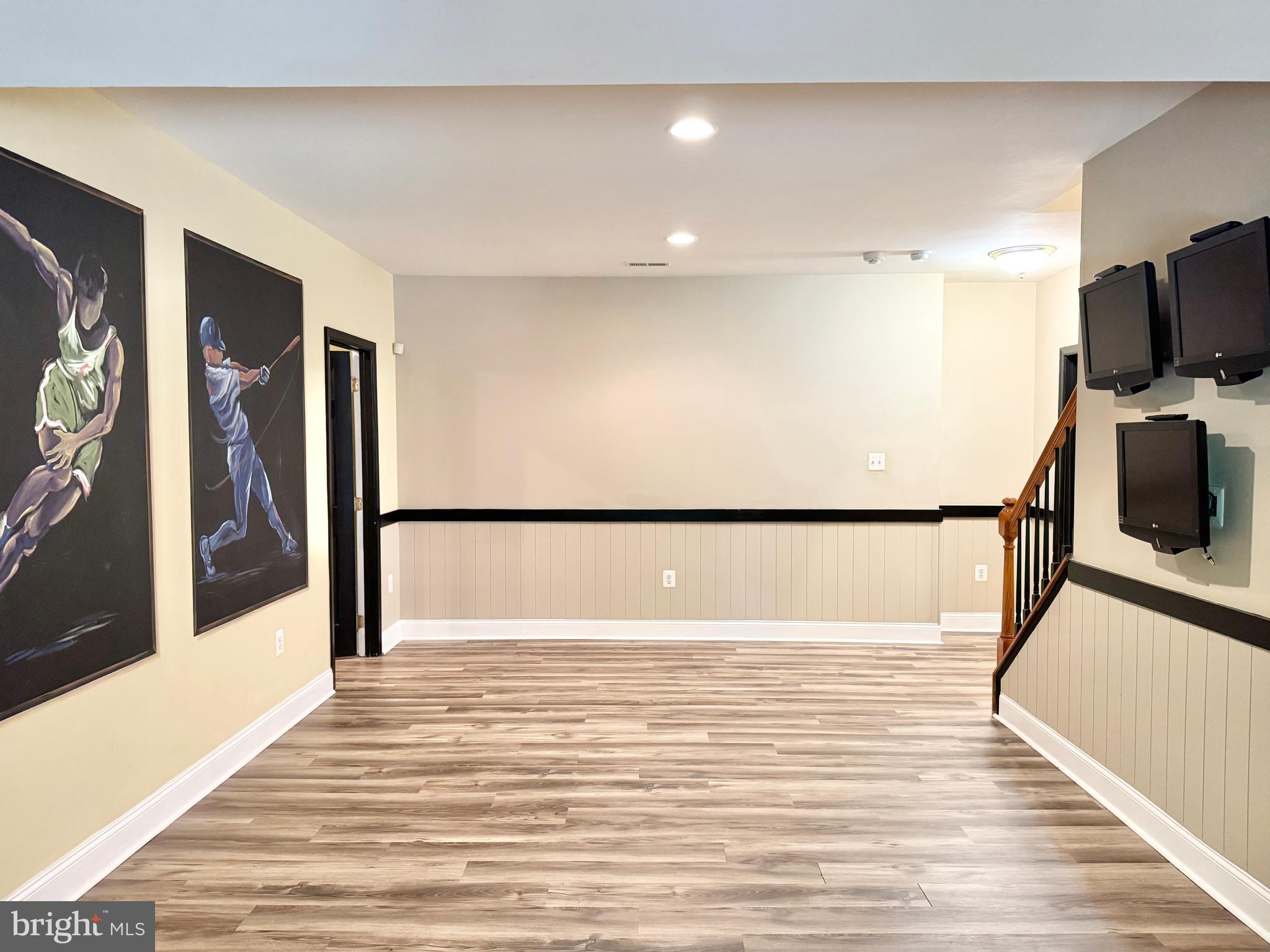 STONEWALL MANOR - Residential Lease