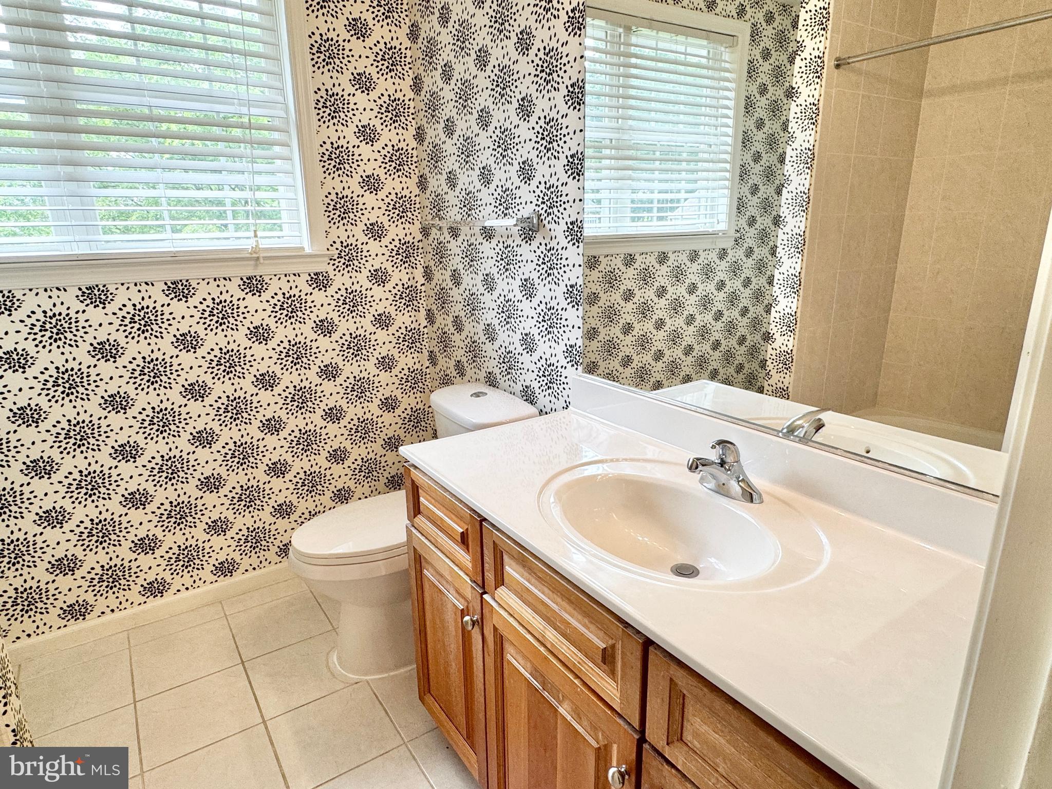 STONEWALL MANOR - Residential Lease