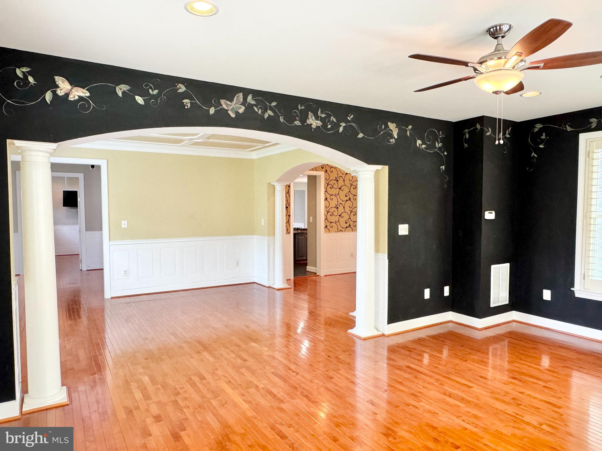 STONEWALL MANOR - Residential Lease