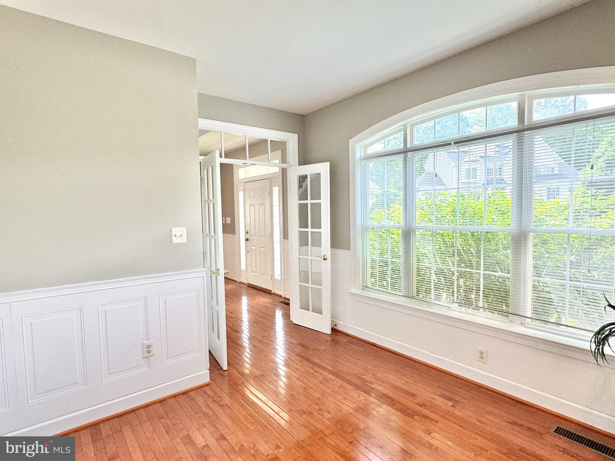 STONEWALL MANOR - Residential Lease