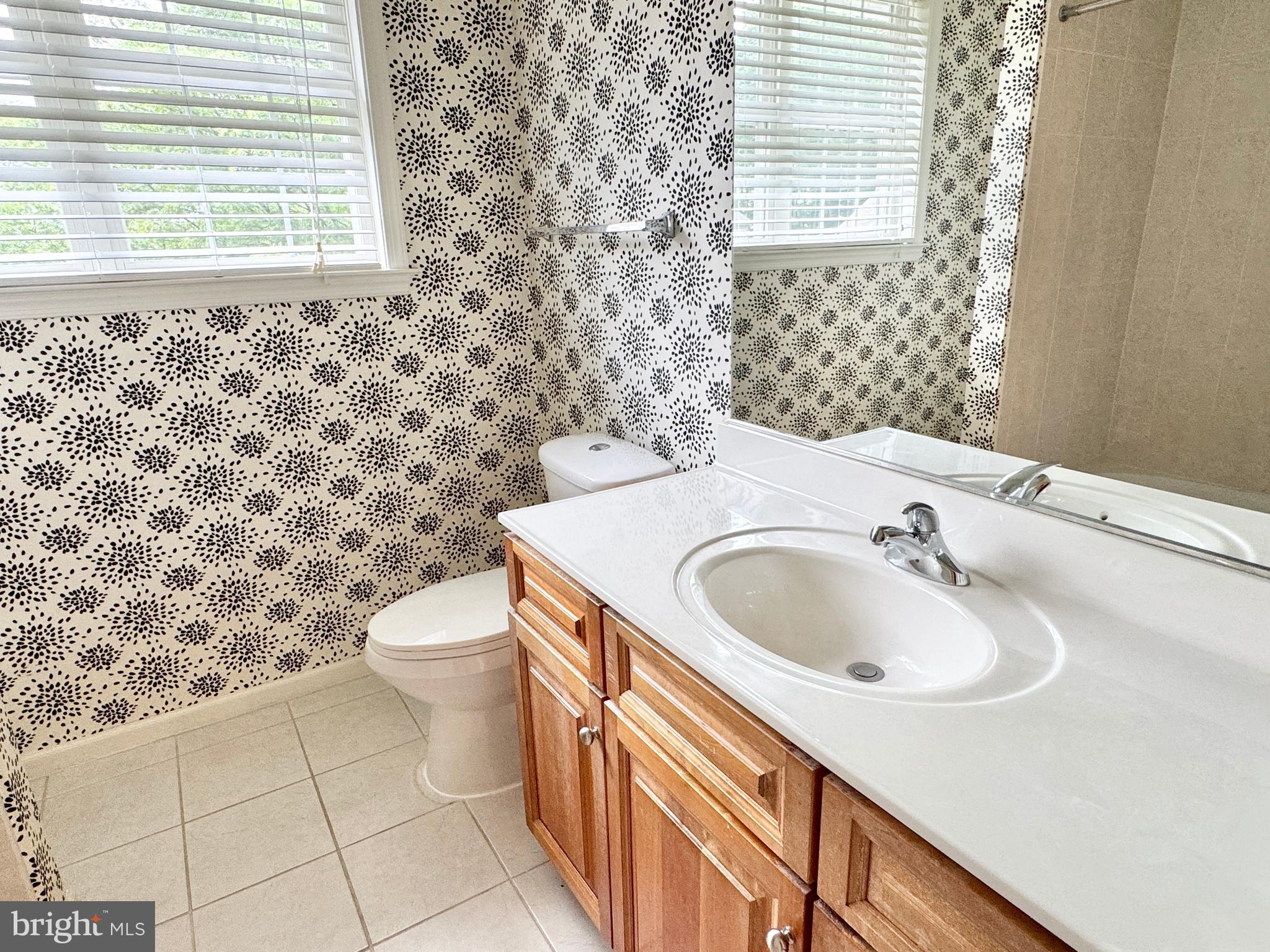 STONEWALL MANOR - Residential Lease