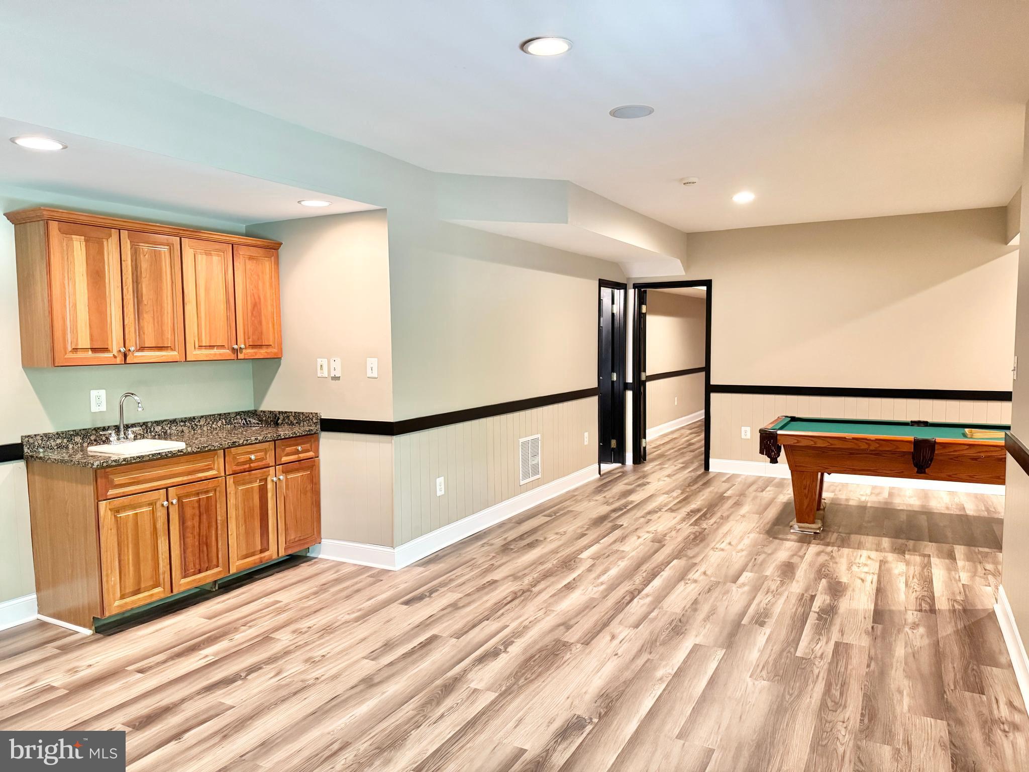 STONEWALL MANOR - Residential Lease