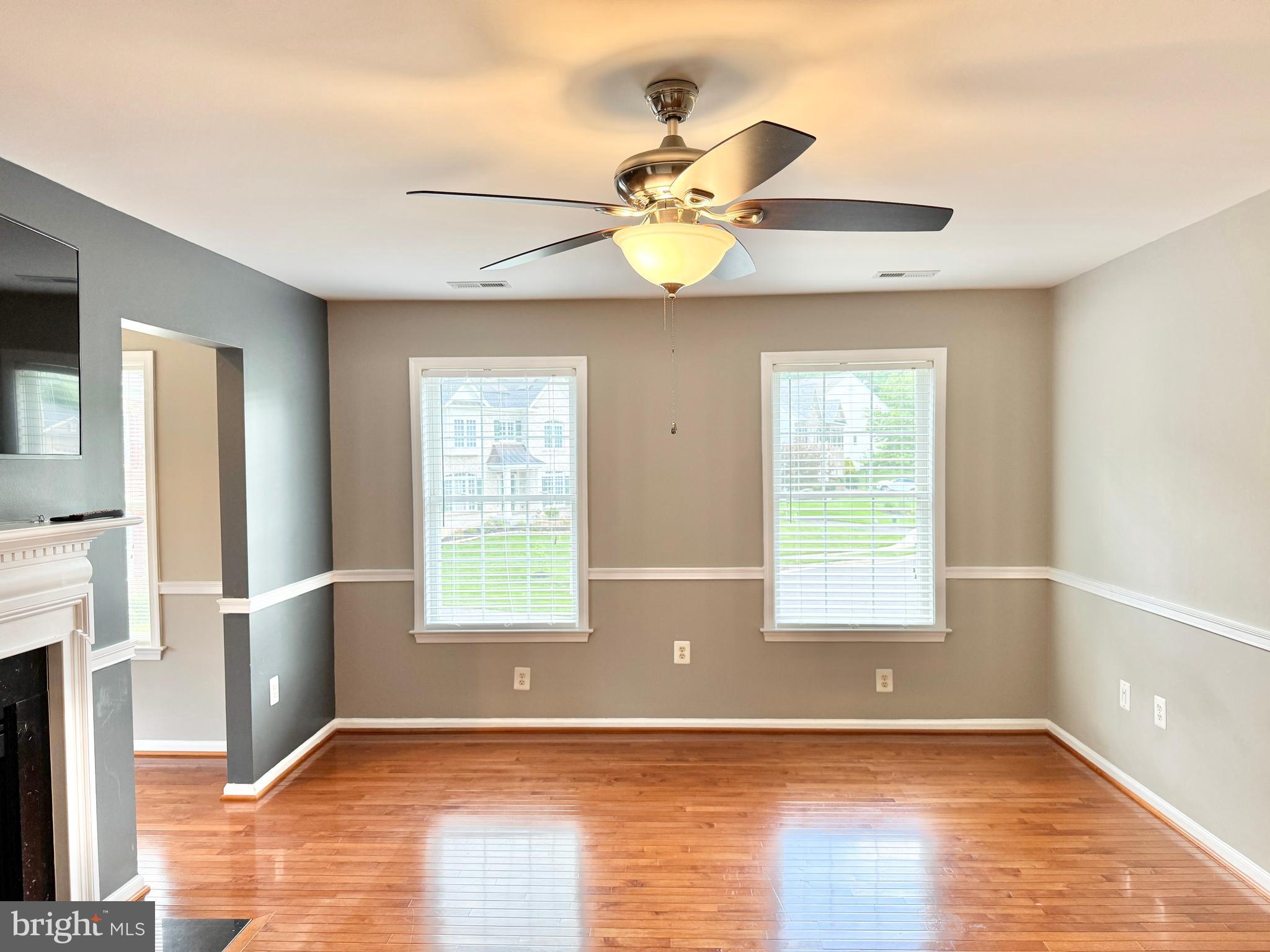 STONEWALL MANOR - Residential Lease