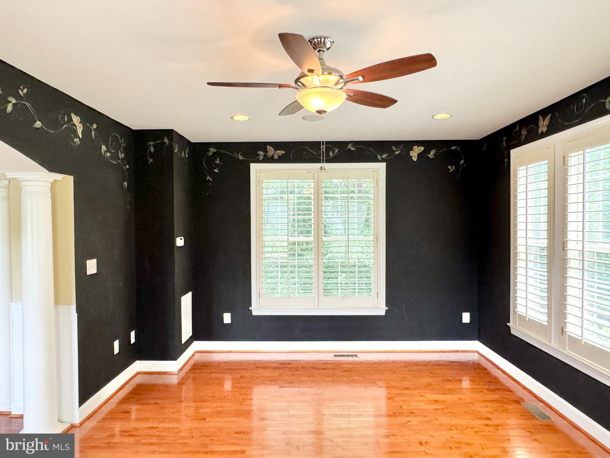 STONEWALL MANOR - Residential Lease