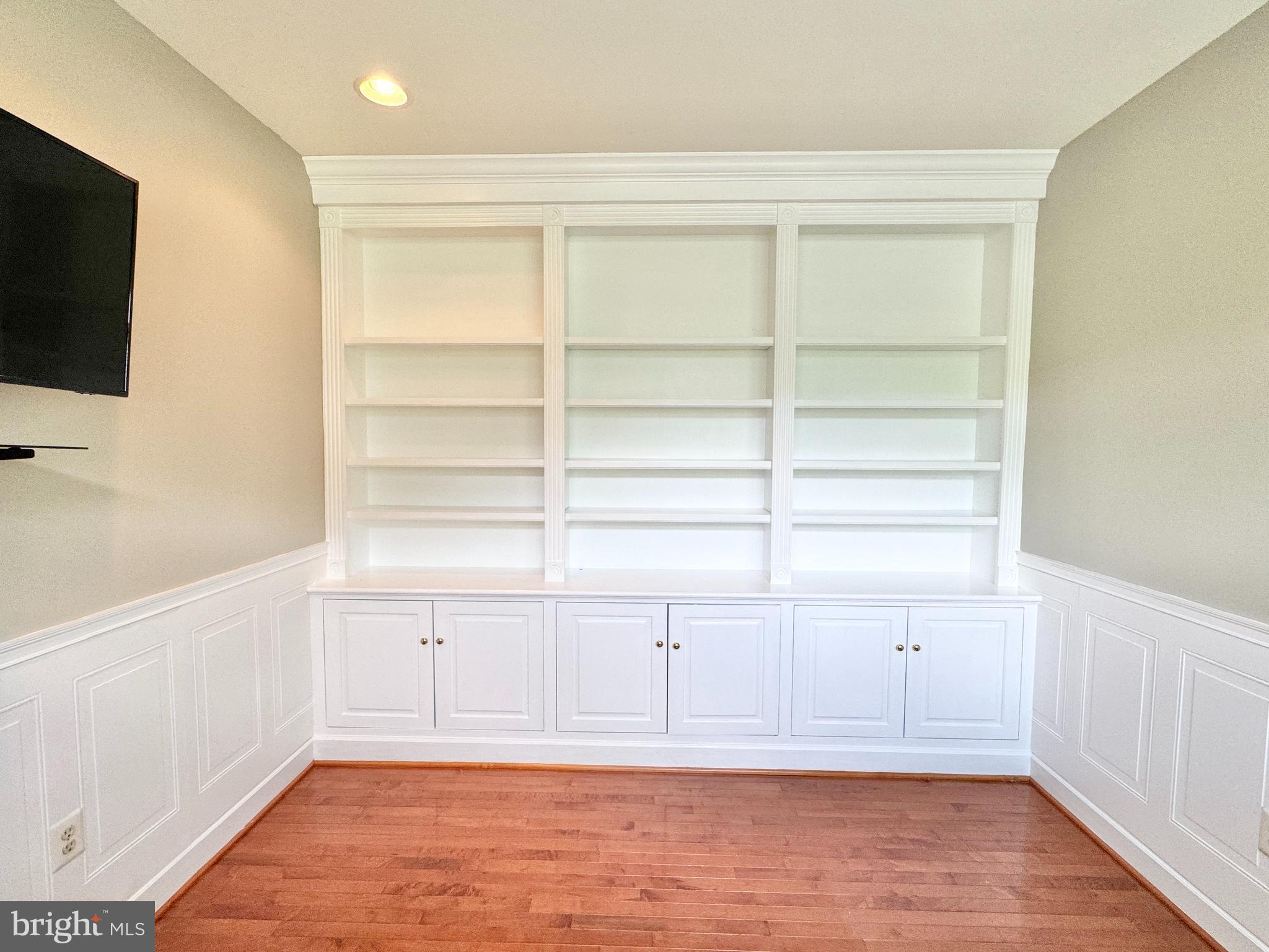 STONEWALL MANOR - Residential Lease