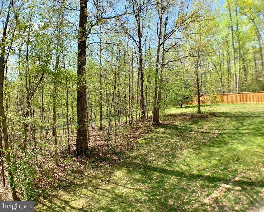 STONEWALL MANOR - Residential Lease