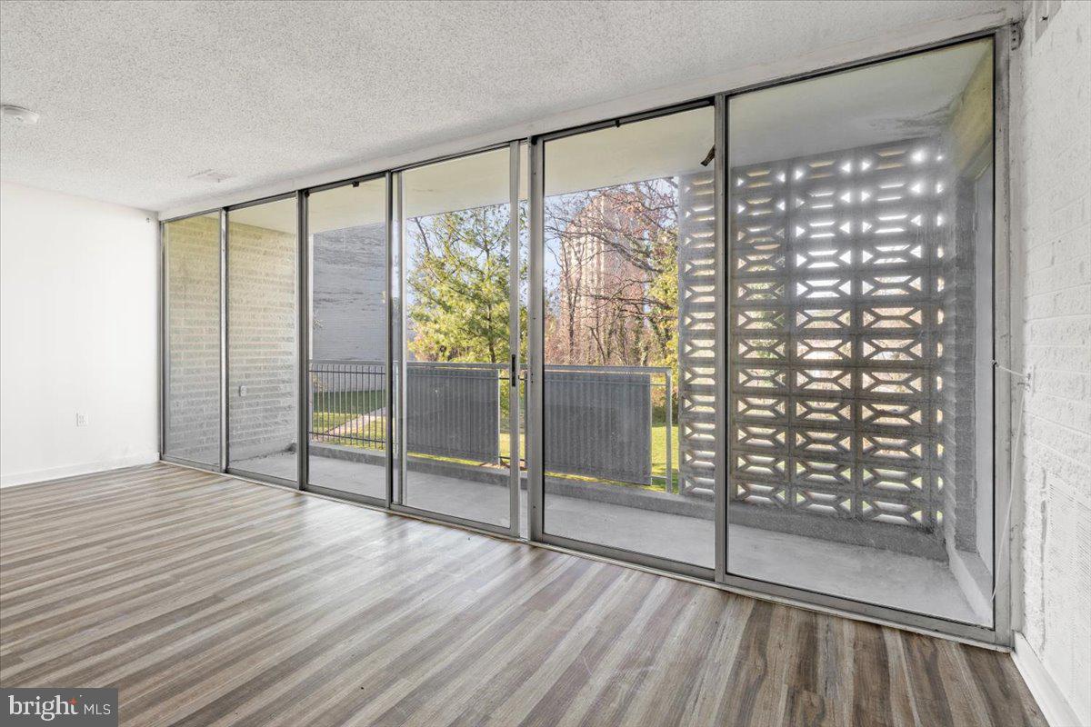 PRESIDENTIAL PARK - Residential