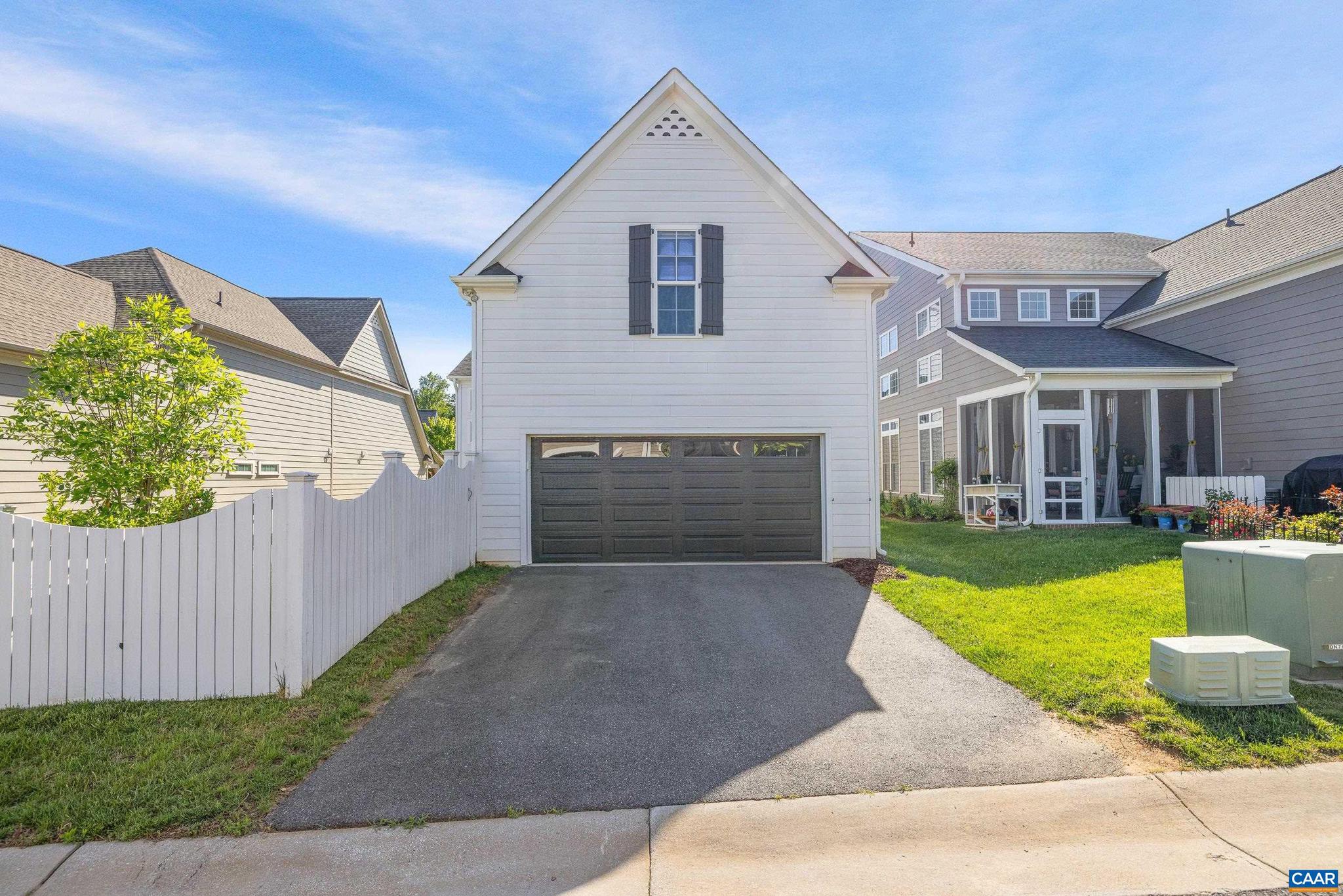 OLD TRAIL - Residential