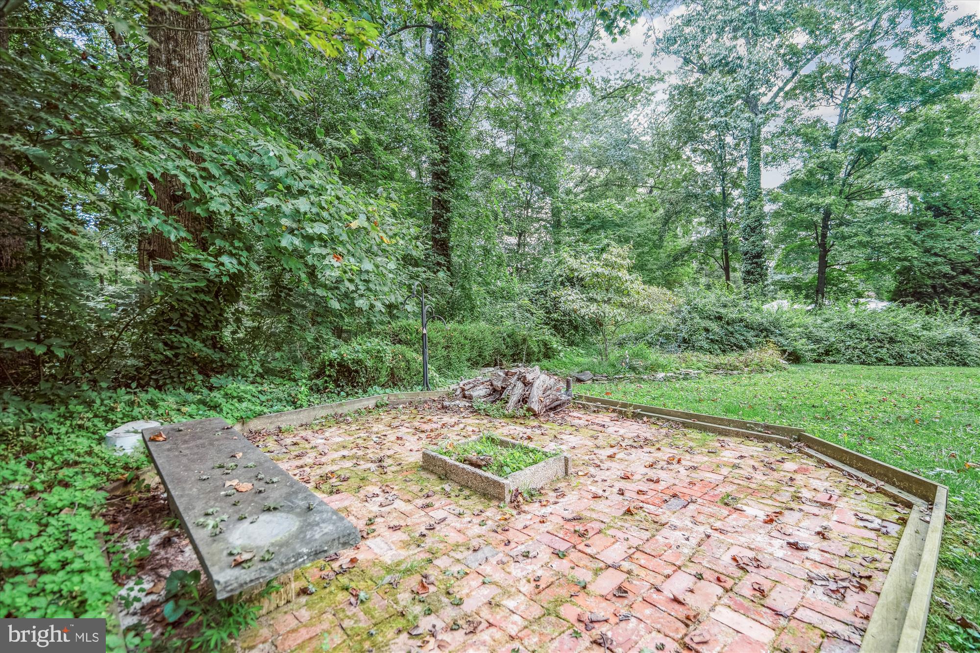 GRANBY WOODS - Residential