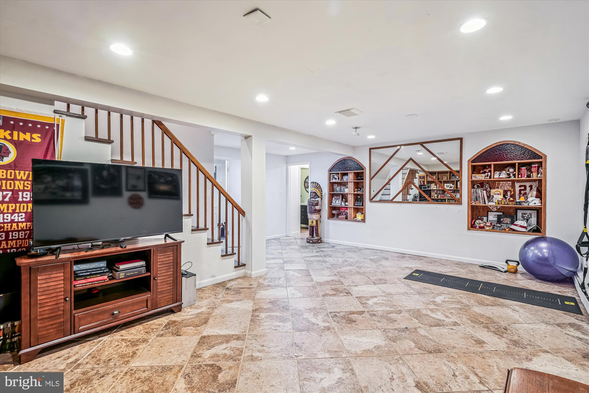 GRANBY WOODS - Residential