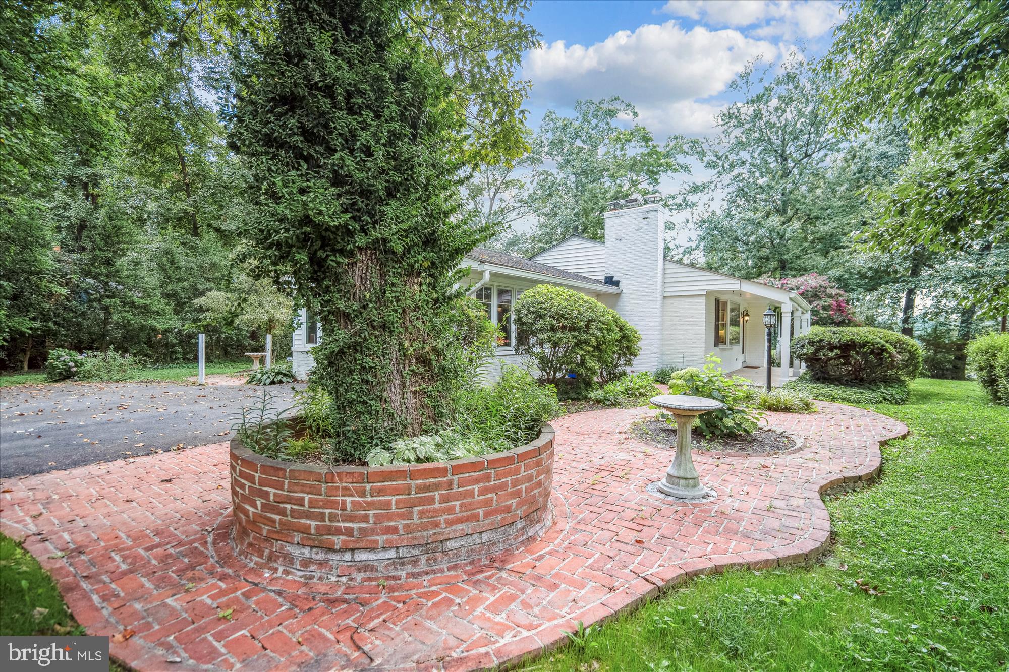 GRANBY WOODS - Residential