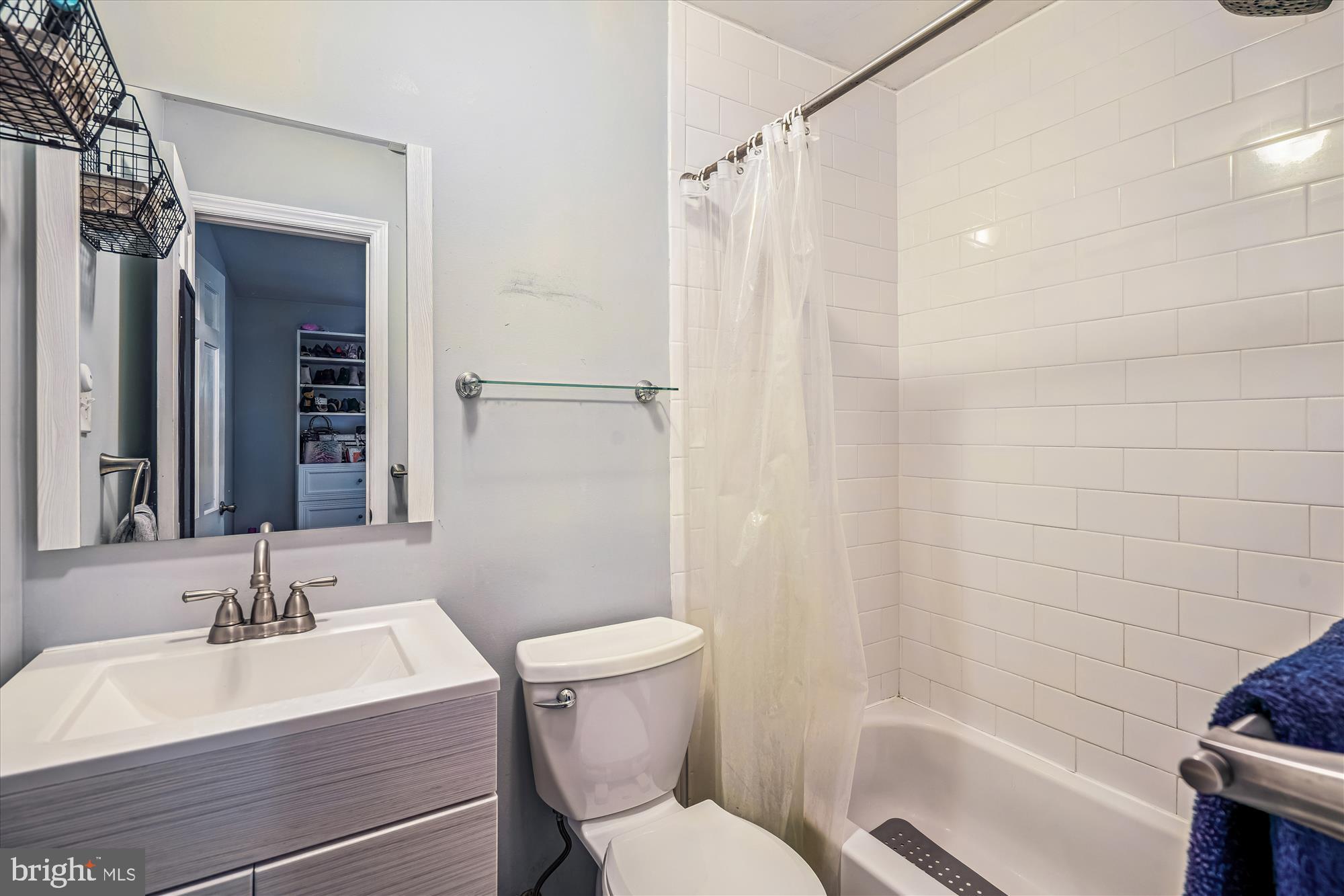 GRANBY WOODS - Residential