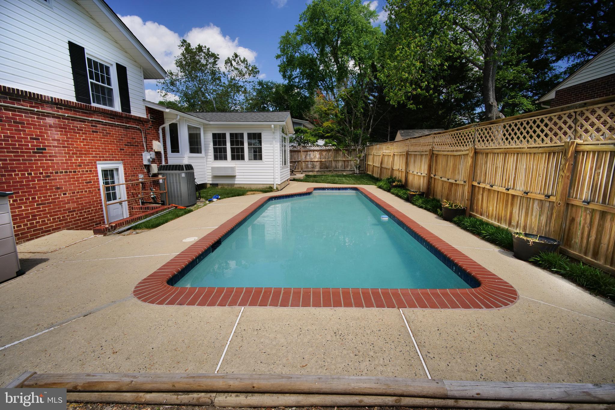 POTOMAC VALLEY - Residential