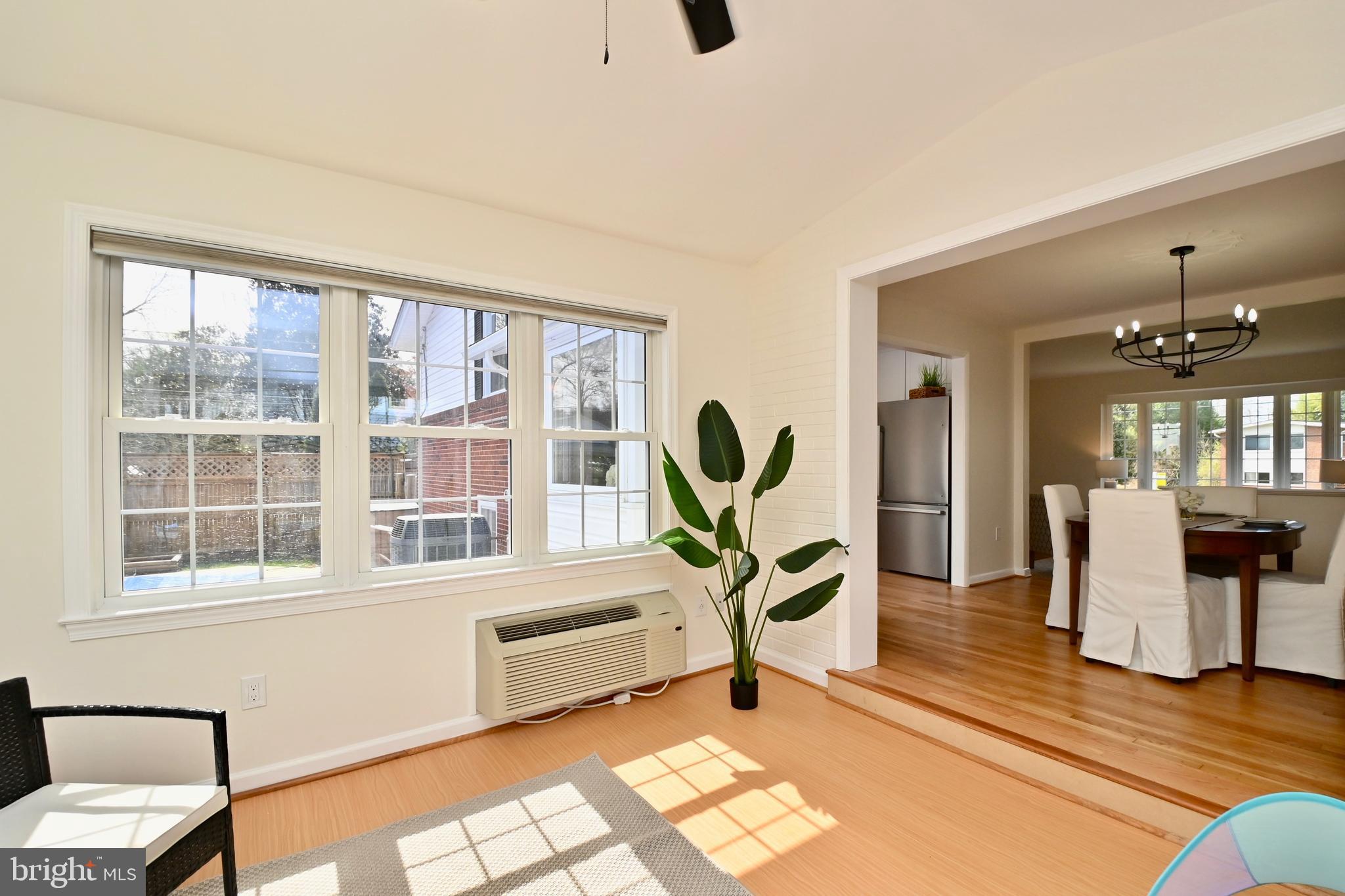 POTOMAC VALLEY - Residential