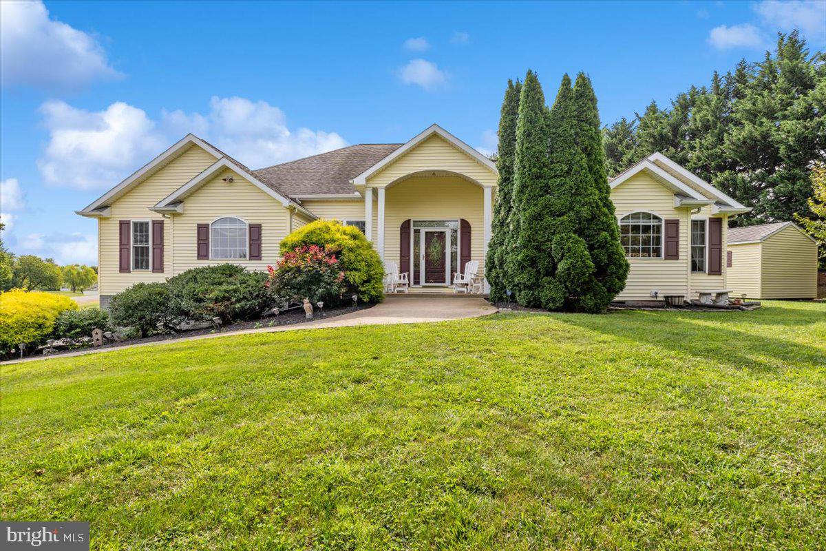 Welcome to this lovely ranch-style home with appealing features. A 3-bedroom, 2-bathroom rancher home with hardwood floors, updated appliances and countertops is quite attractive. The fact that the house is well-maintained and has a finished basement adds to its appeal, as does its location on a corner lot of over 1 acre with updated landscaping. This combination of features makes for a comfortable and inviting living space with plenty of outdoor space to enjoy as well. Close to all main commuter routes, schools, entertainment and dining.