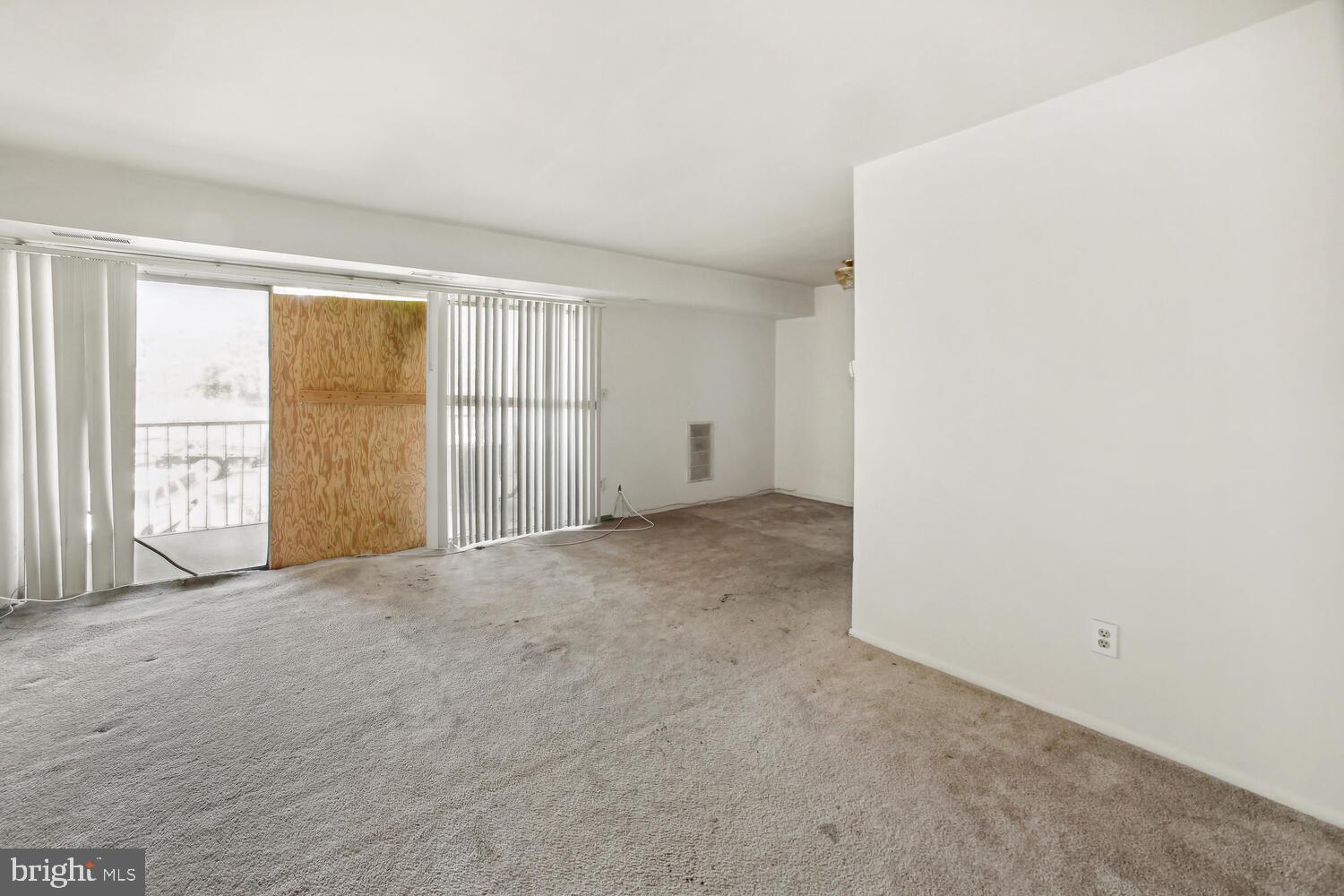 FRENCHMANS CREEK - Residential