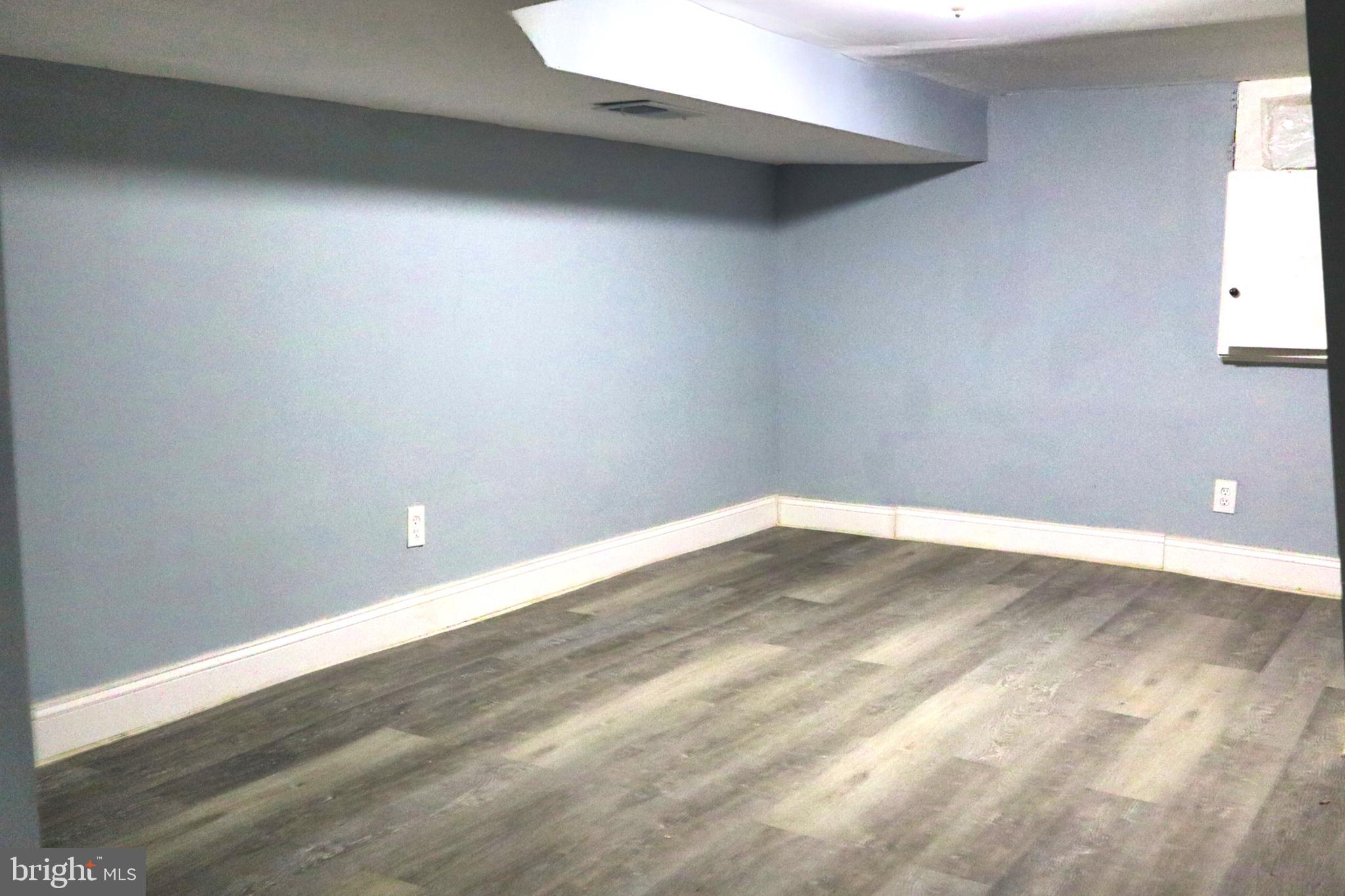 BOOTH-BOYD - Residential Lease