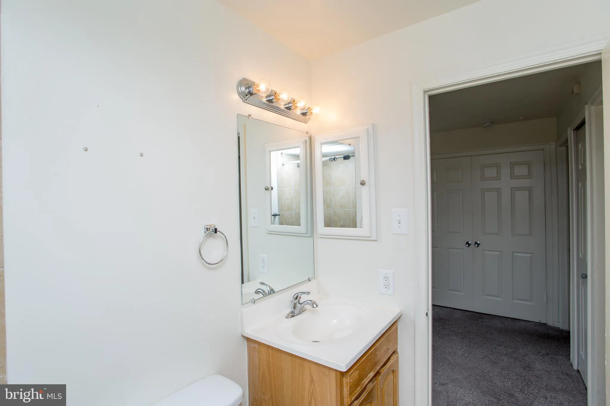 Southampton, Pennsylvania 18966, United States, 3 Bedrooms Bedrooms, ,3 BathroomsBathrooms,Residential,Active,248225