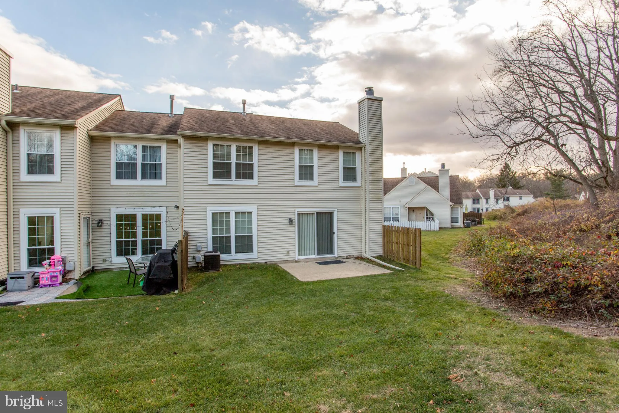 Southampton, Pennsylvania 18966, United States, 3 Bedrooms Bedrooms, ,3 BathroomsBathrooms,Residential,Active,248225